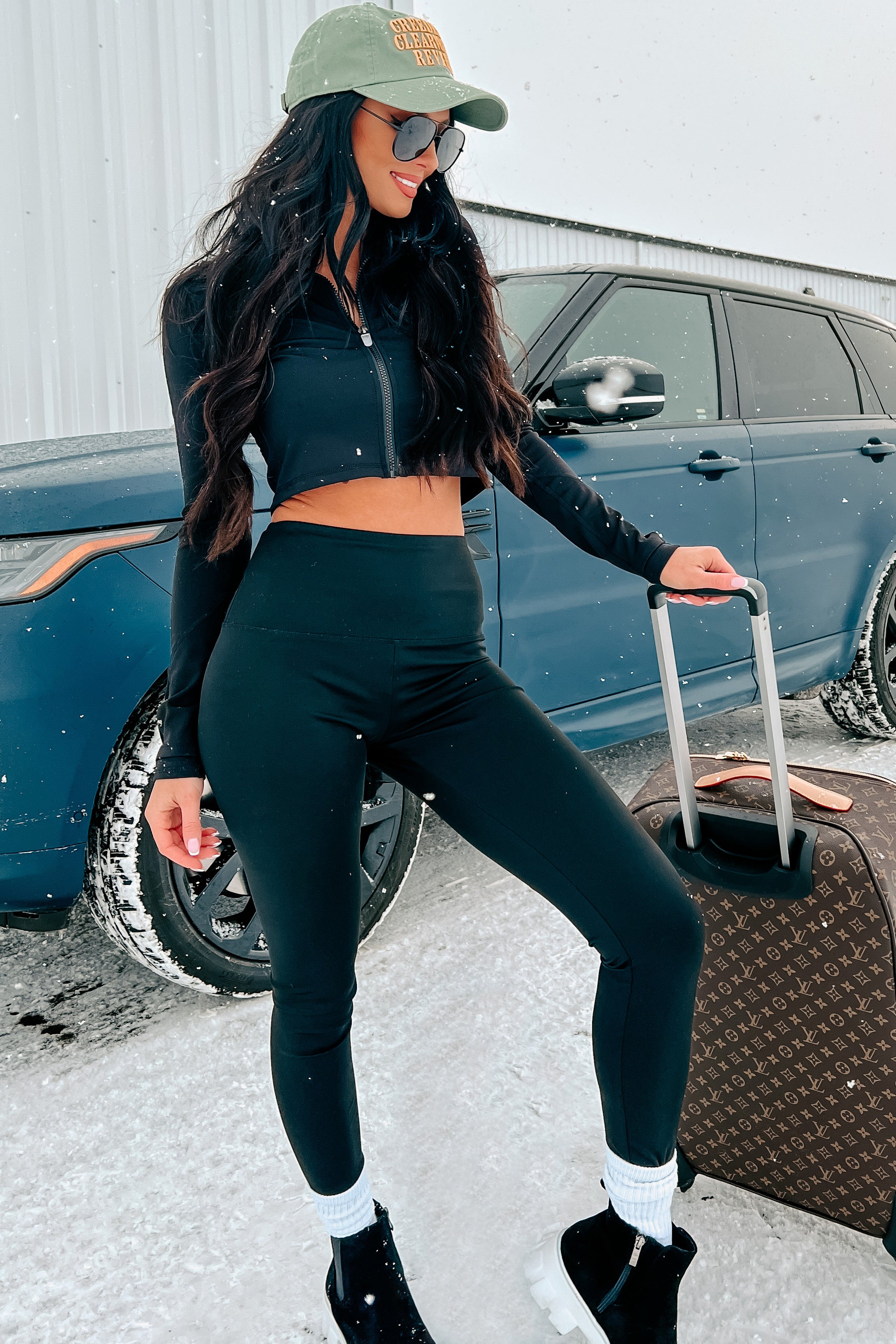 Can't Be Beat High Rise Scrunch Butt Leggings (Black)-The Formal Wear