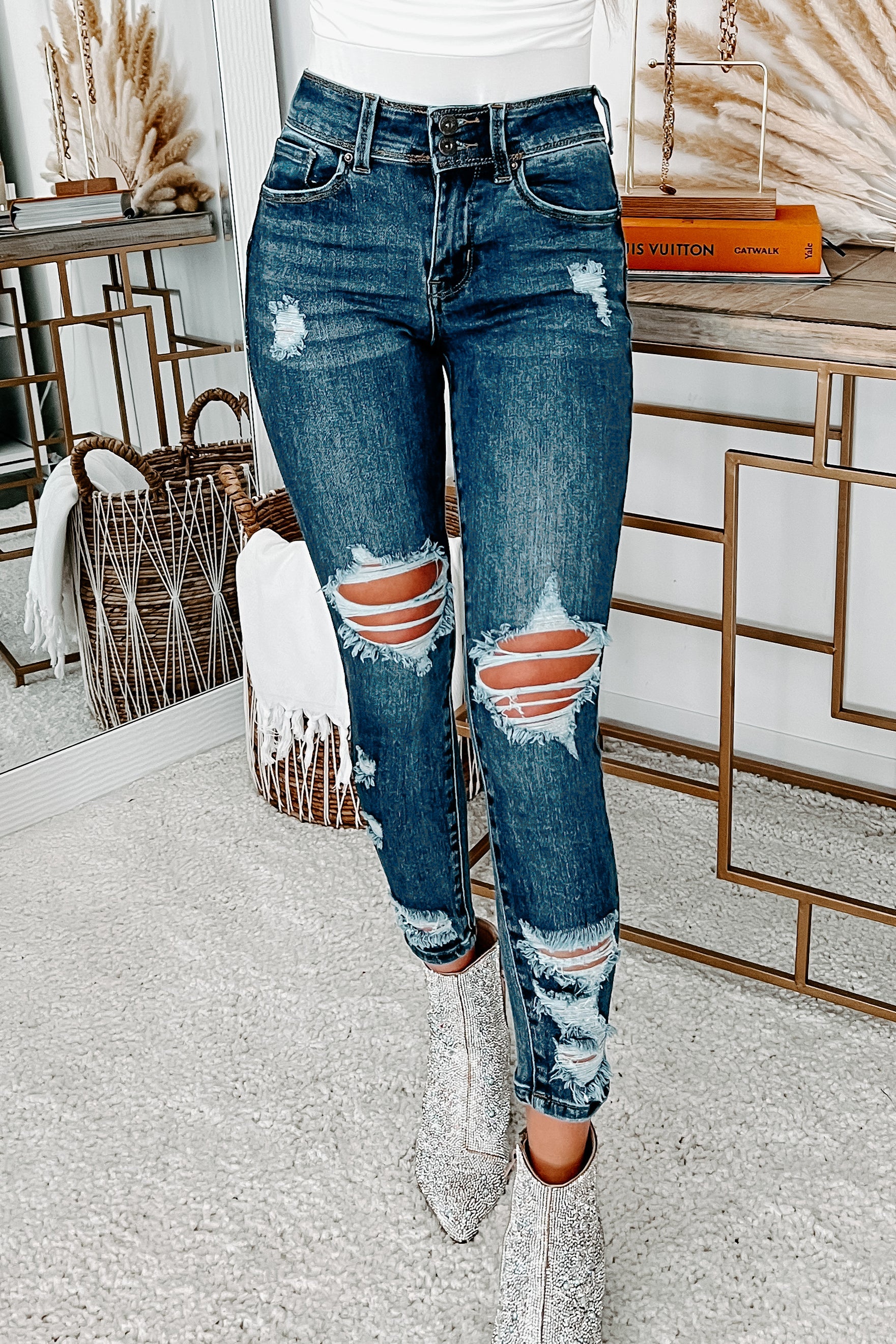 Projecting Confidence High Rise Distressed Skinny Jeans (Dark)-The Formal Wear