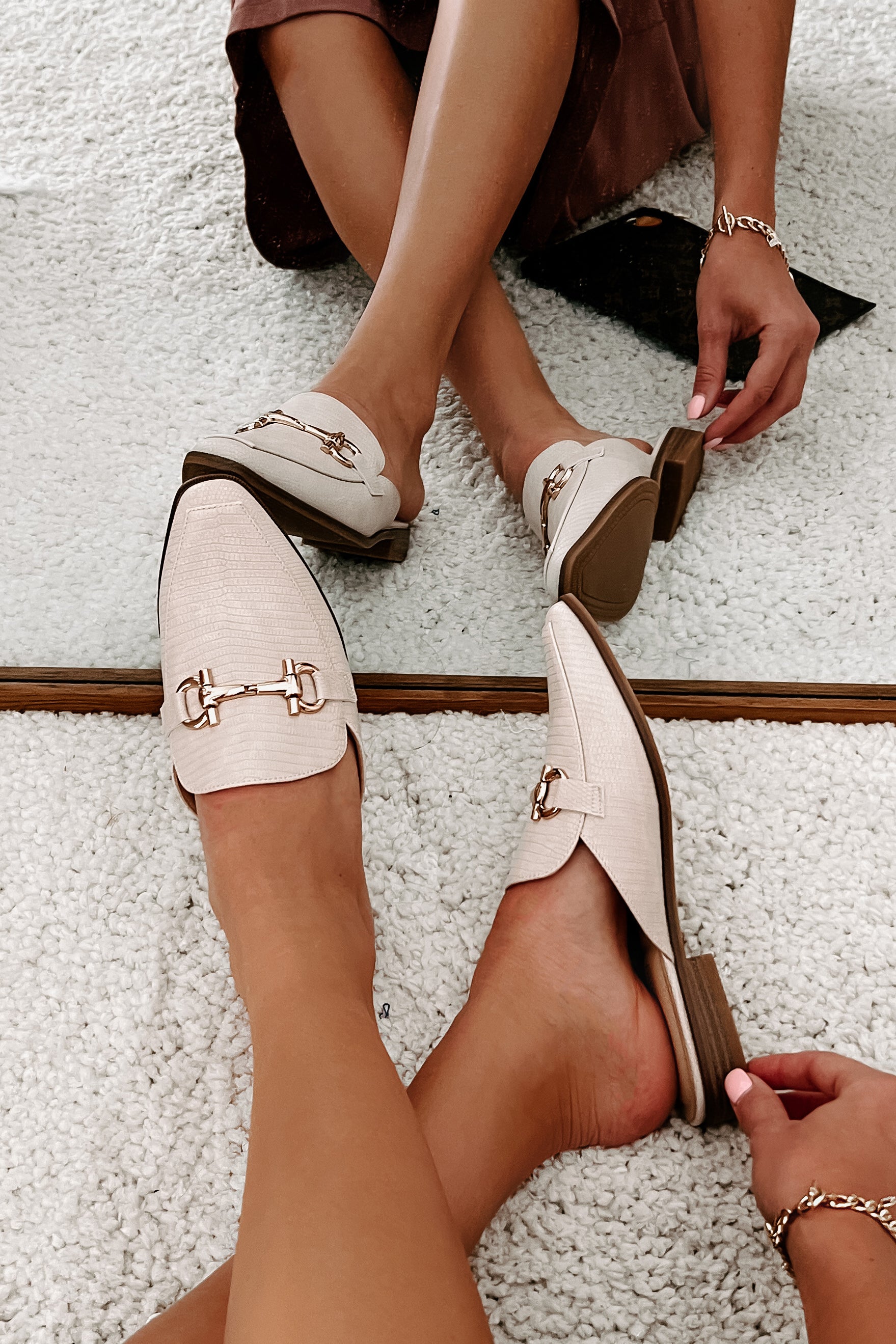 Proving My Point Pointed Toe Backless Loafers (Lizard Cream)-The Formal Wear