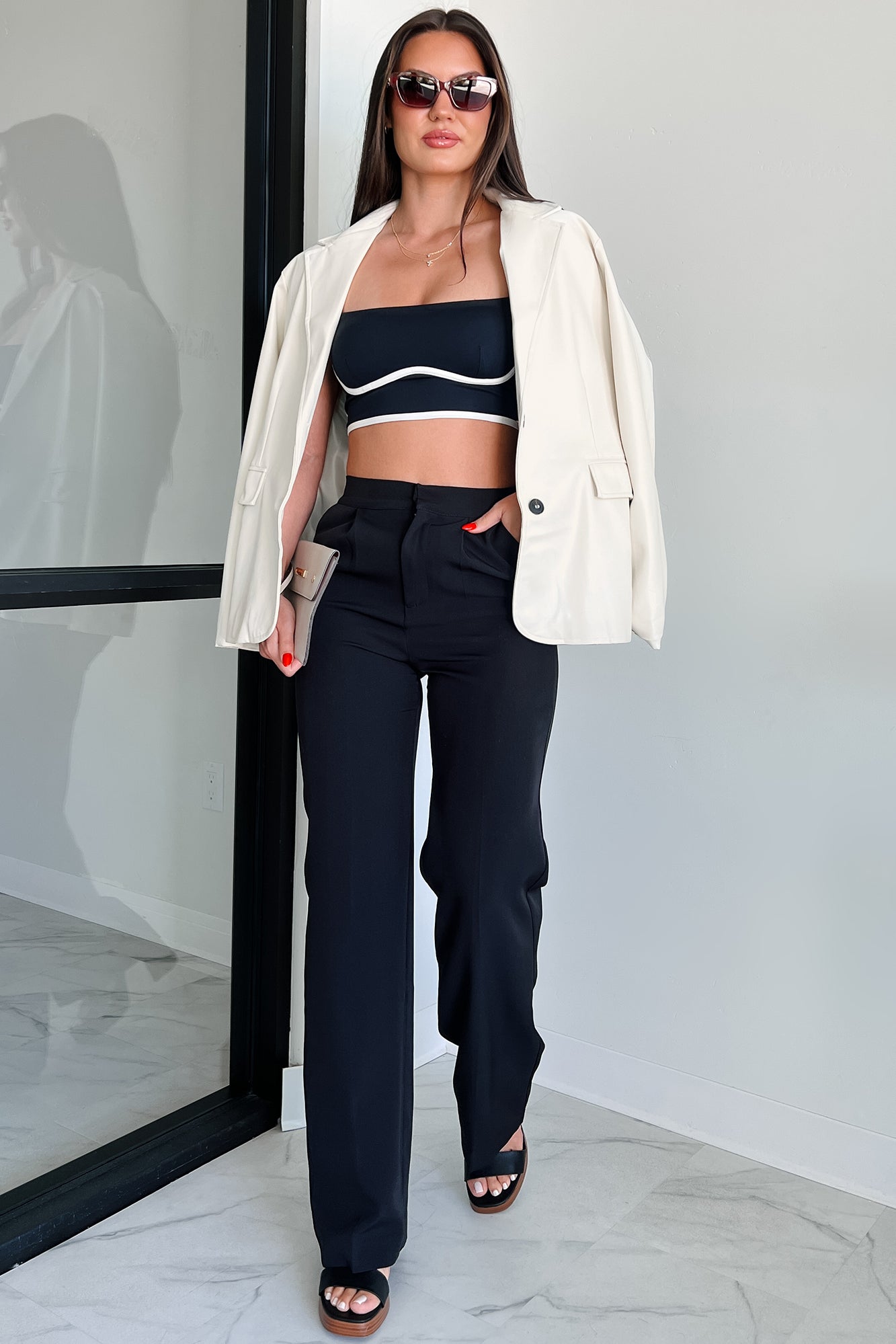 Unstoppable Energy Contrast Trim Brami Crop Top (Black)-The Formal Wear