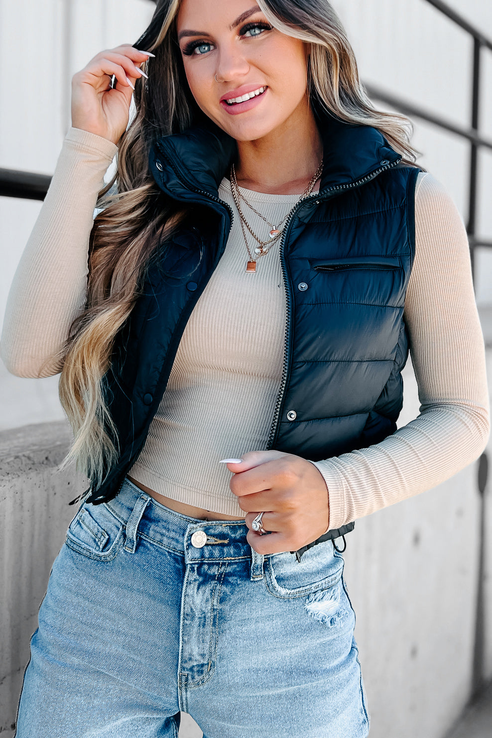 Northern Winds Puffer Vest (Black)-The Formal Wear