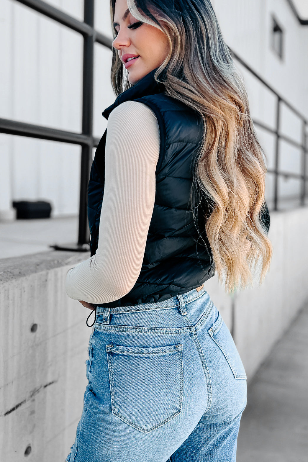 Northern Winds Puffer Vest (Black)-The Formal Wear