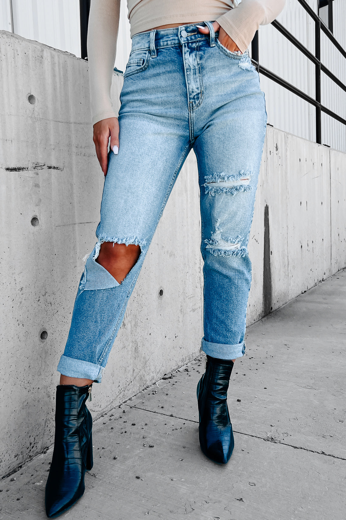 Tough Customer High Rise Knee Cut Cello Mom Jeans (Light Denim)-The Formal Wear