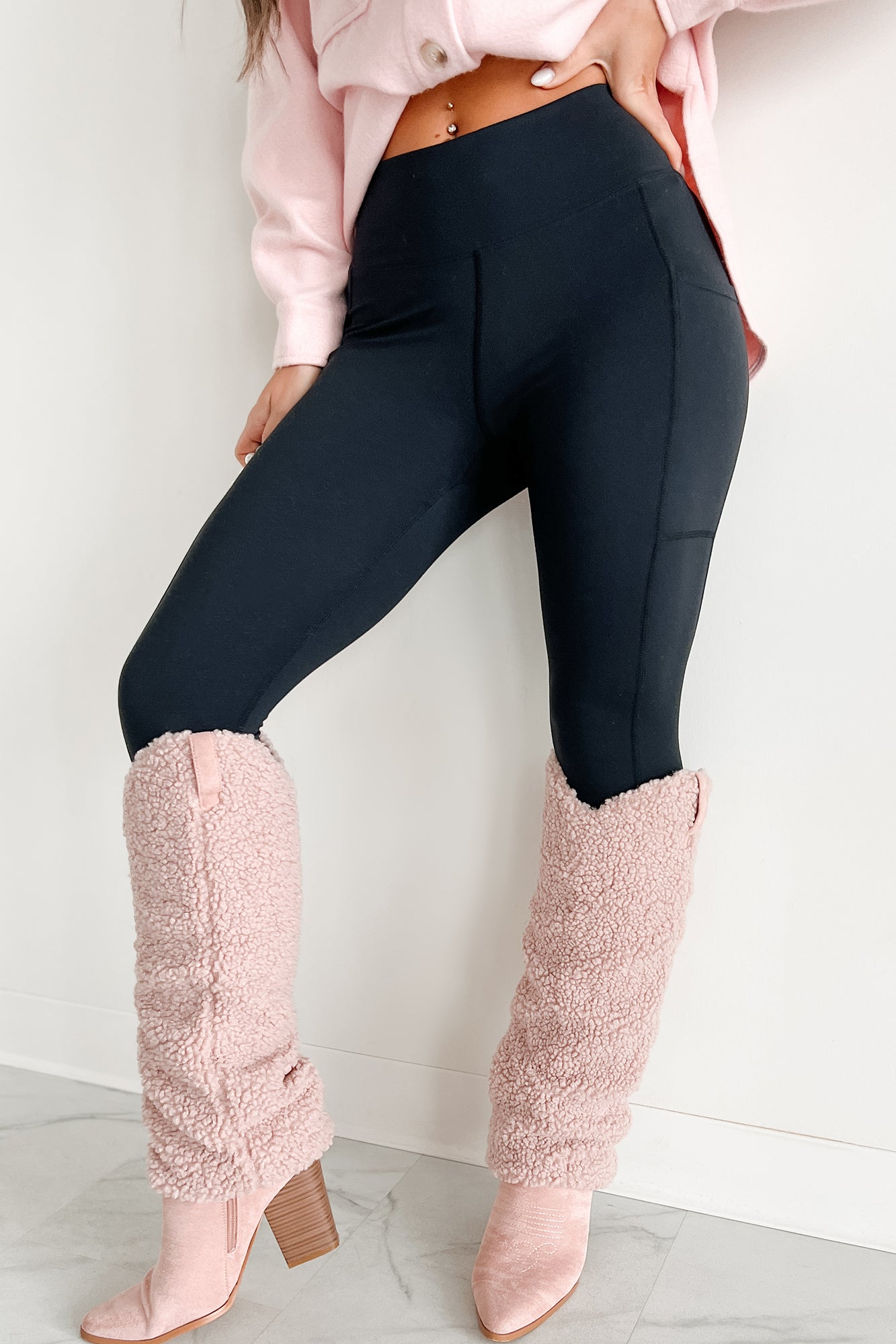 Setting The Record Mid Rise Side Pocket Leggings (Black)-The Formal Wear