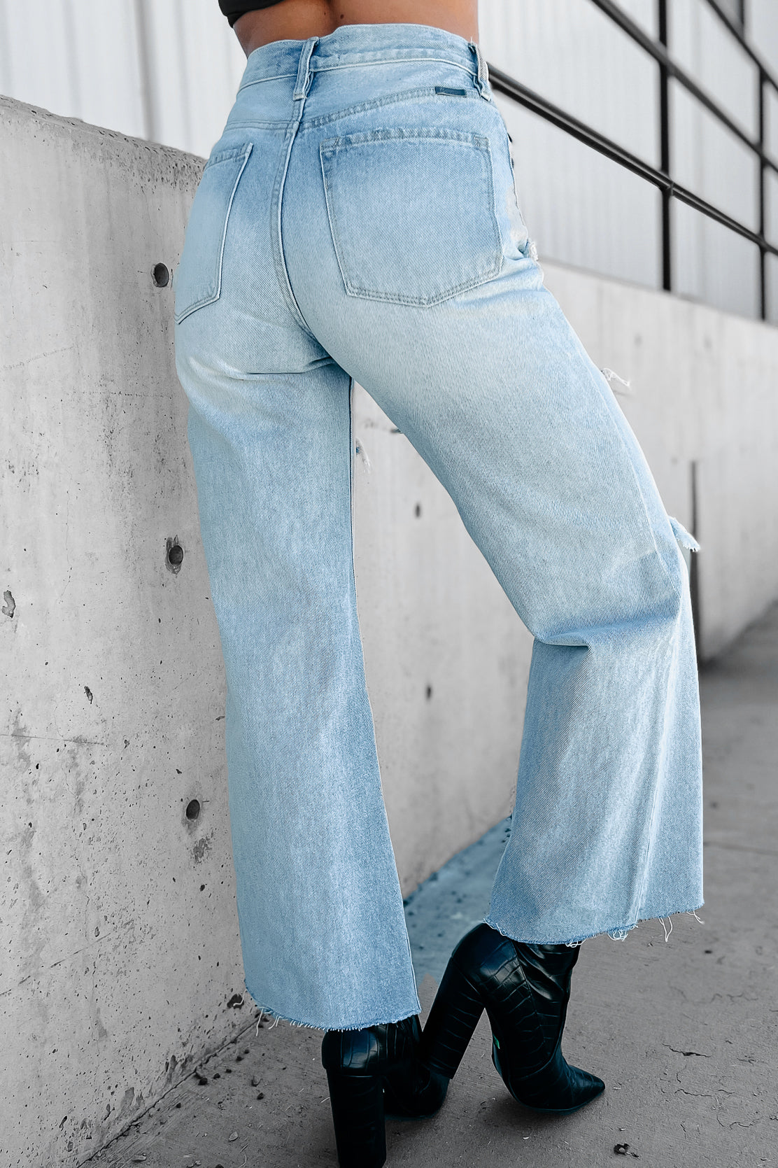 Tony High Rise 90's Kancan Distressed Skater Jeans (Light)-The Formal Wear