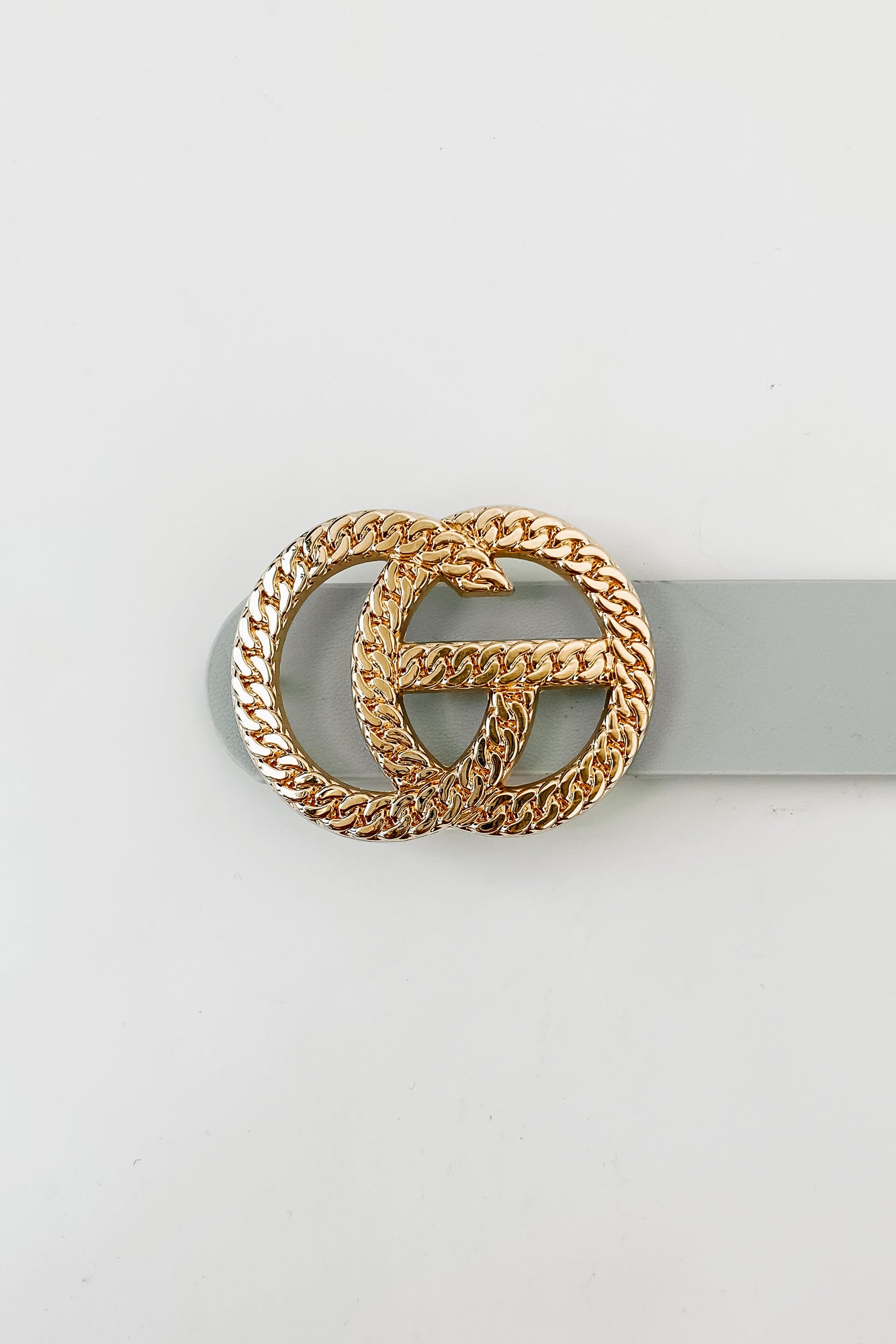 Gigi Flat Chain Textured Buckle Belt (Light Grey)-The Formal Wear