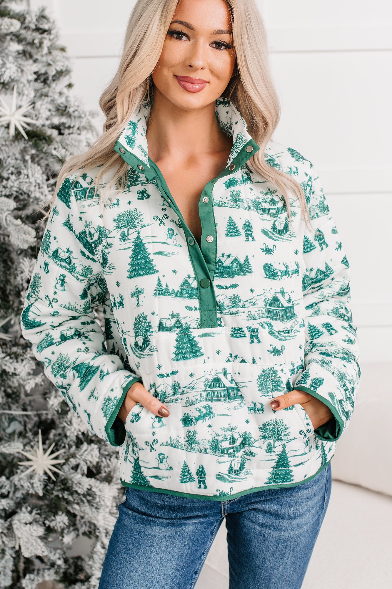 Silver Eve Christmas Print Puffer Pullover (Hunter Green)-The Formal Wear