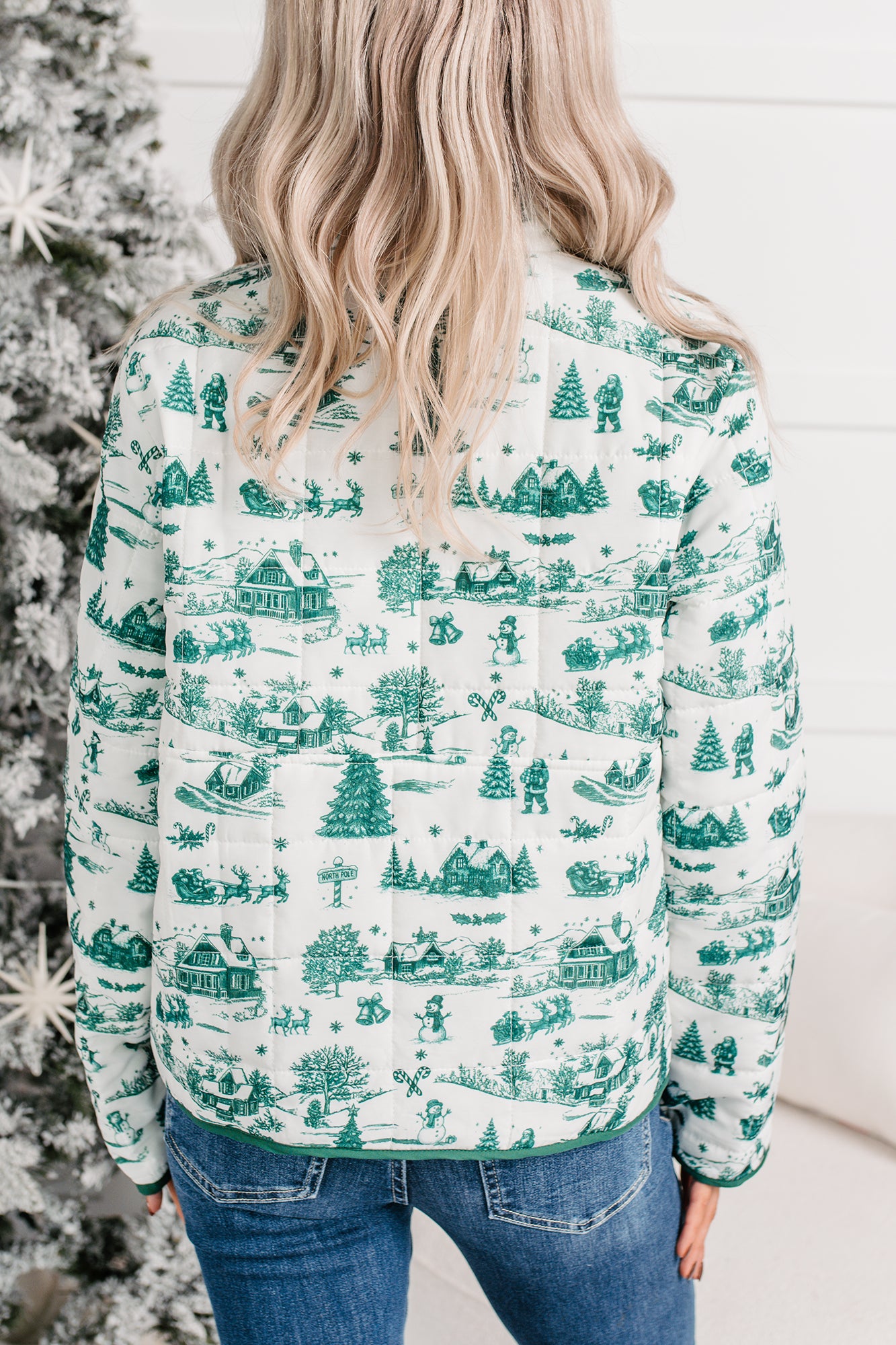 Silver Eve Christmas Print Puffer Pullover (Hunter Green)-The Formal Wear