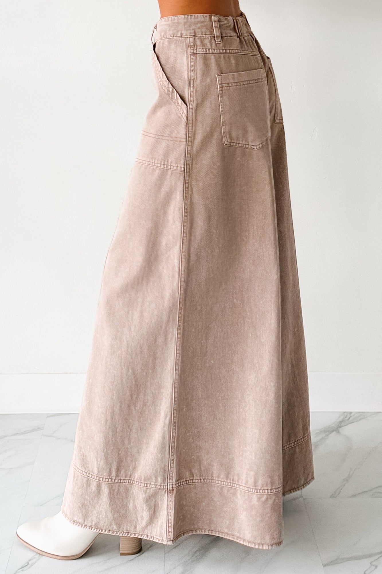 Norris Ultra Wide Leg Mustard Seed Jeans (Mocha Mousse)-The Formal Wear