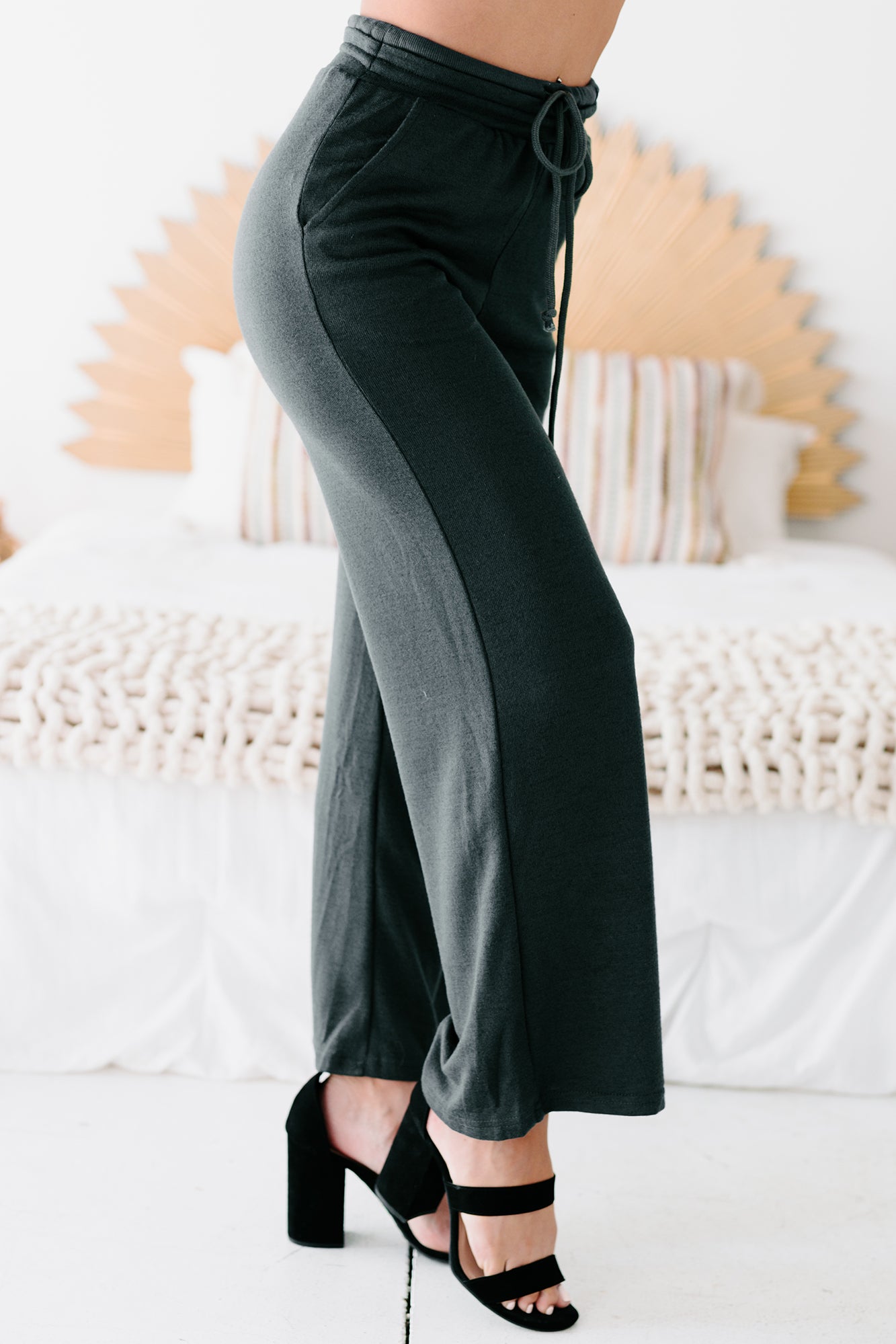 Wave Of Calm Knit Crop Top & Pants Set (Navy)-The Formal Wear