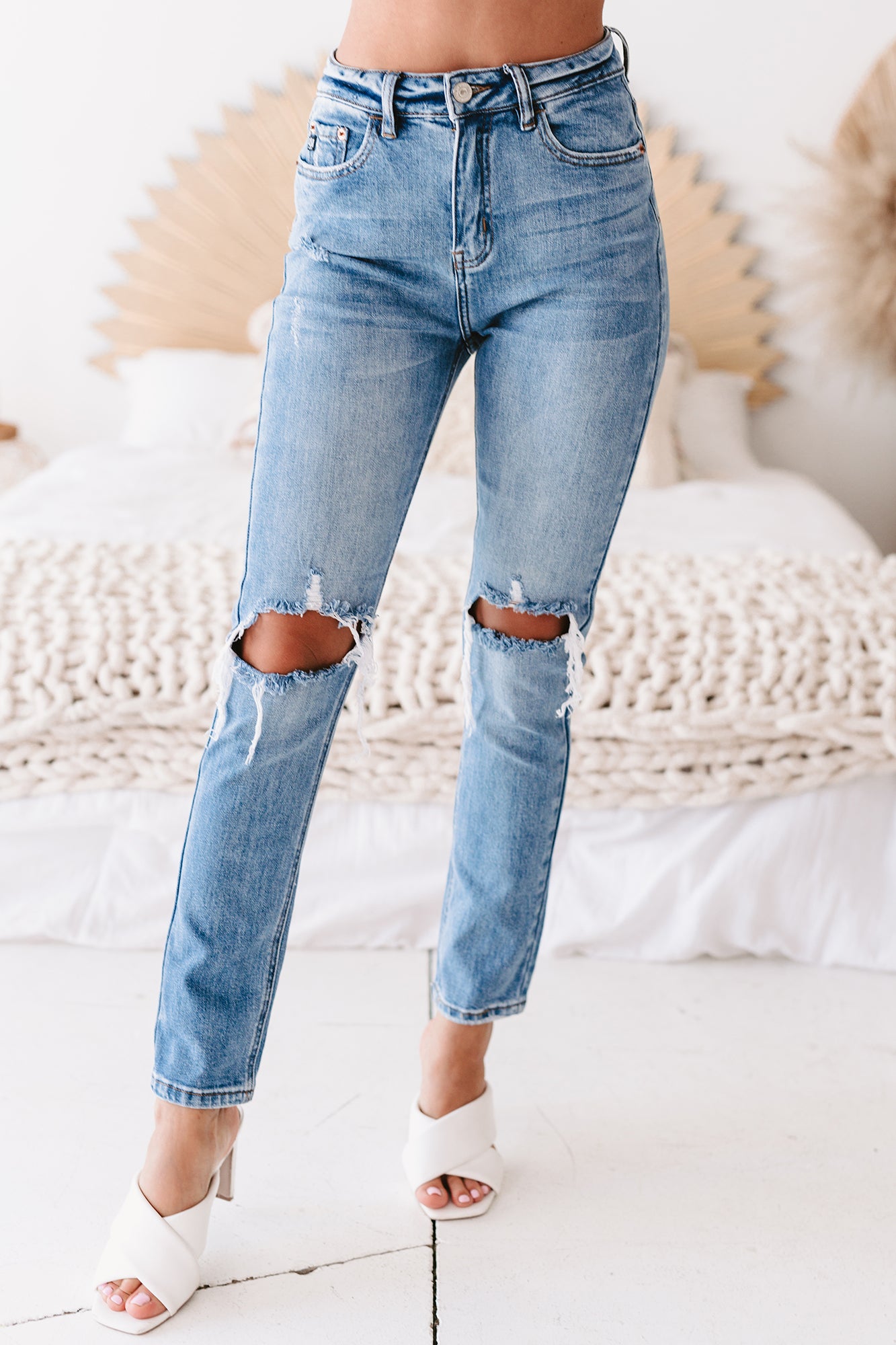 Destructive Hearts High Rise Distressed Straight Leg Jeans (Medium)-The Formal Wear