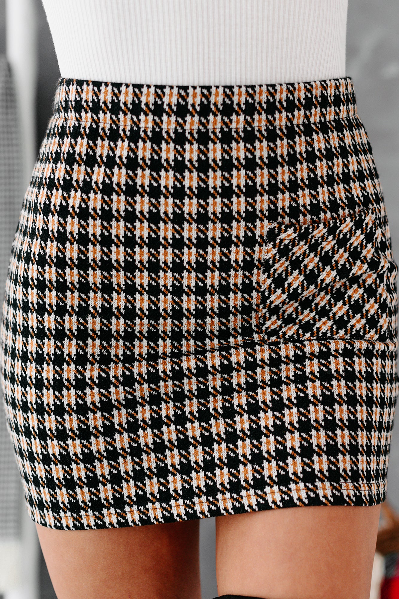 Style Session Plaid Stretch Knit Mini Skirt (Black)-The Formal Wear
