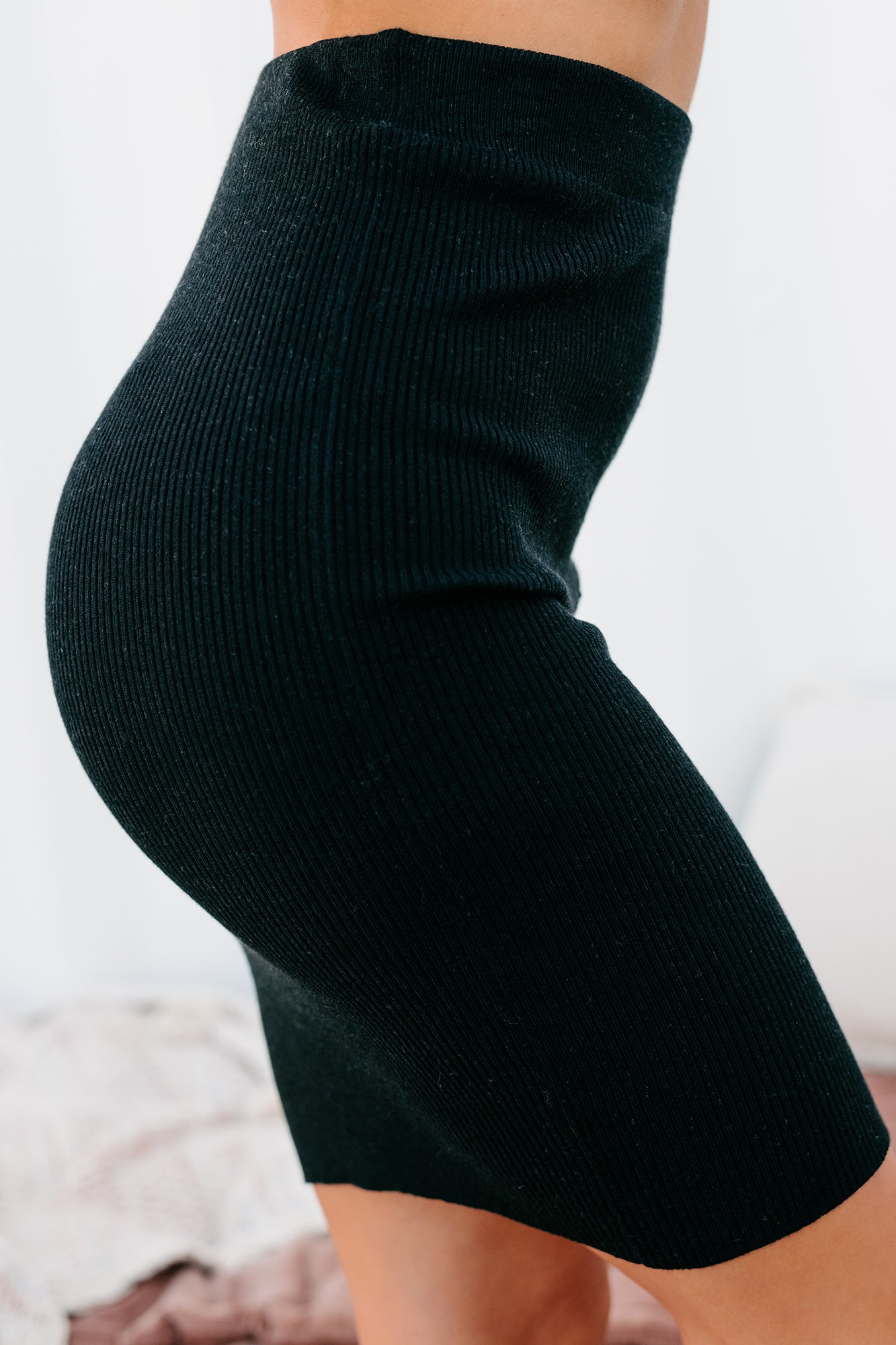 Pencil Pusher Ribbed Knit Pencil Skirt (Black)-The Formal Wear