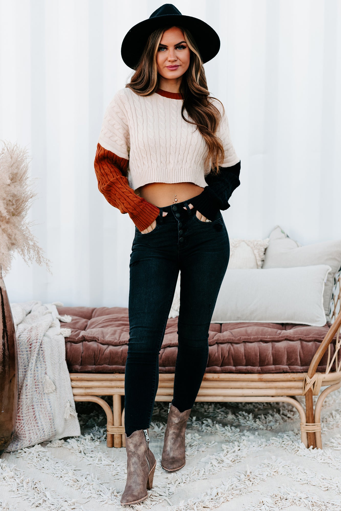 New Premonitions Cropped Cable Knit Sweater (Ivory/Rust/Black)-The Formal Wear