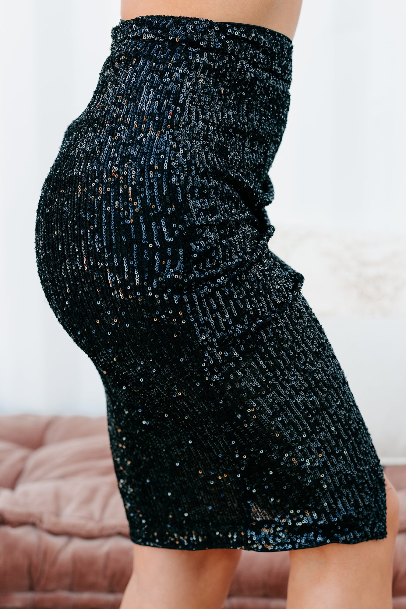 Prop The Prosecco Ruched Sequin Midi Skirt (Black)-The Formal Wear