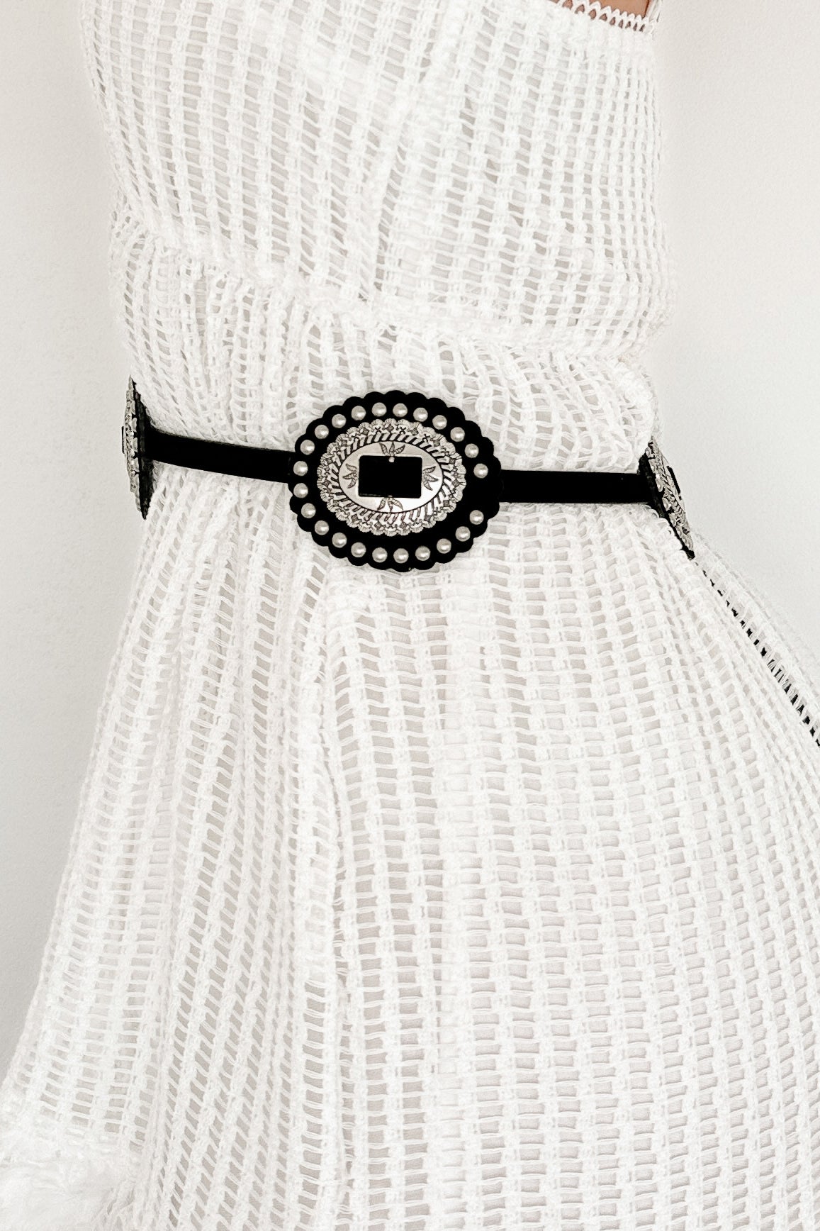 Barnyard Breeze Leather Detailed Concho Belt (Silver/Black)-The Formal Wear