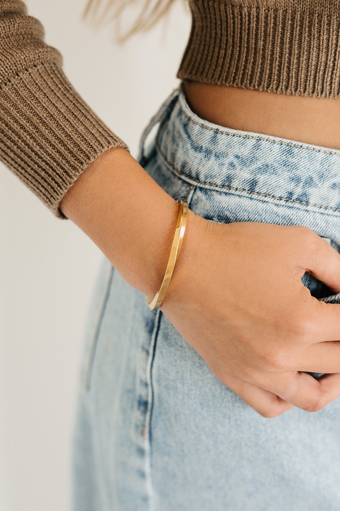 Brilliantly You Twist Cuff Bracelet (Gold)-The Formal Wear