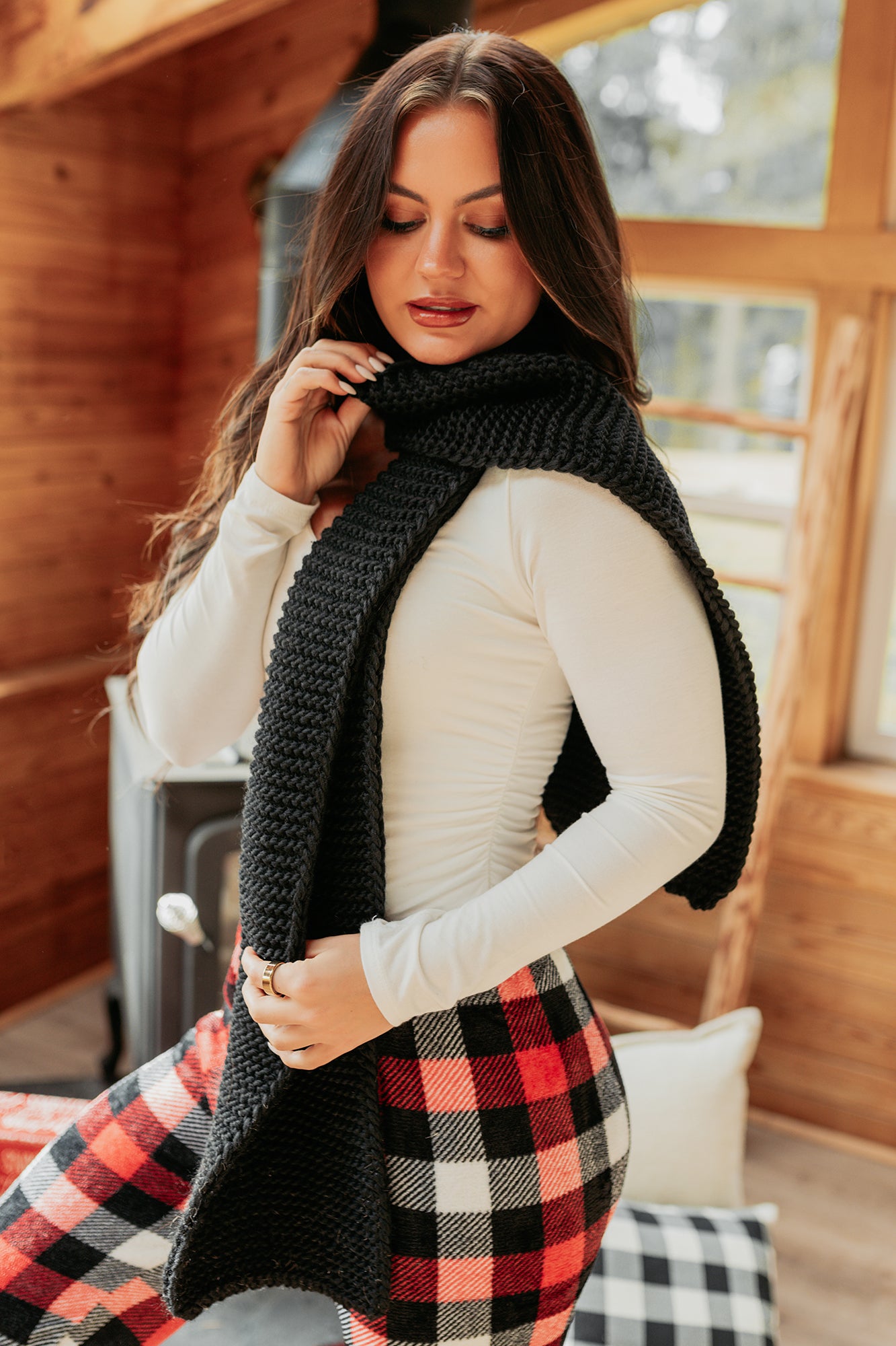 Snowbound Season Cable Knit Scarf (Black)-The Formal Wear