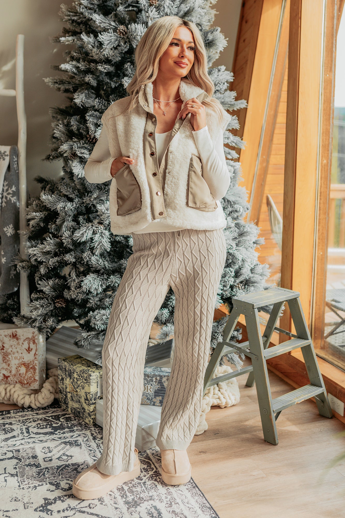 Easy Comfort Sherpa Colorblock Vest (Ivory/Taupe)-The Formal Wear