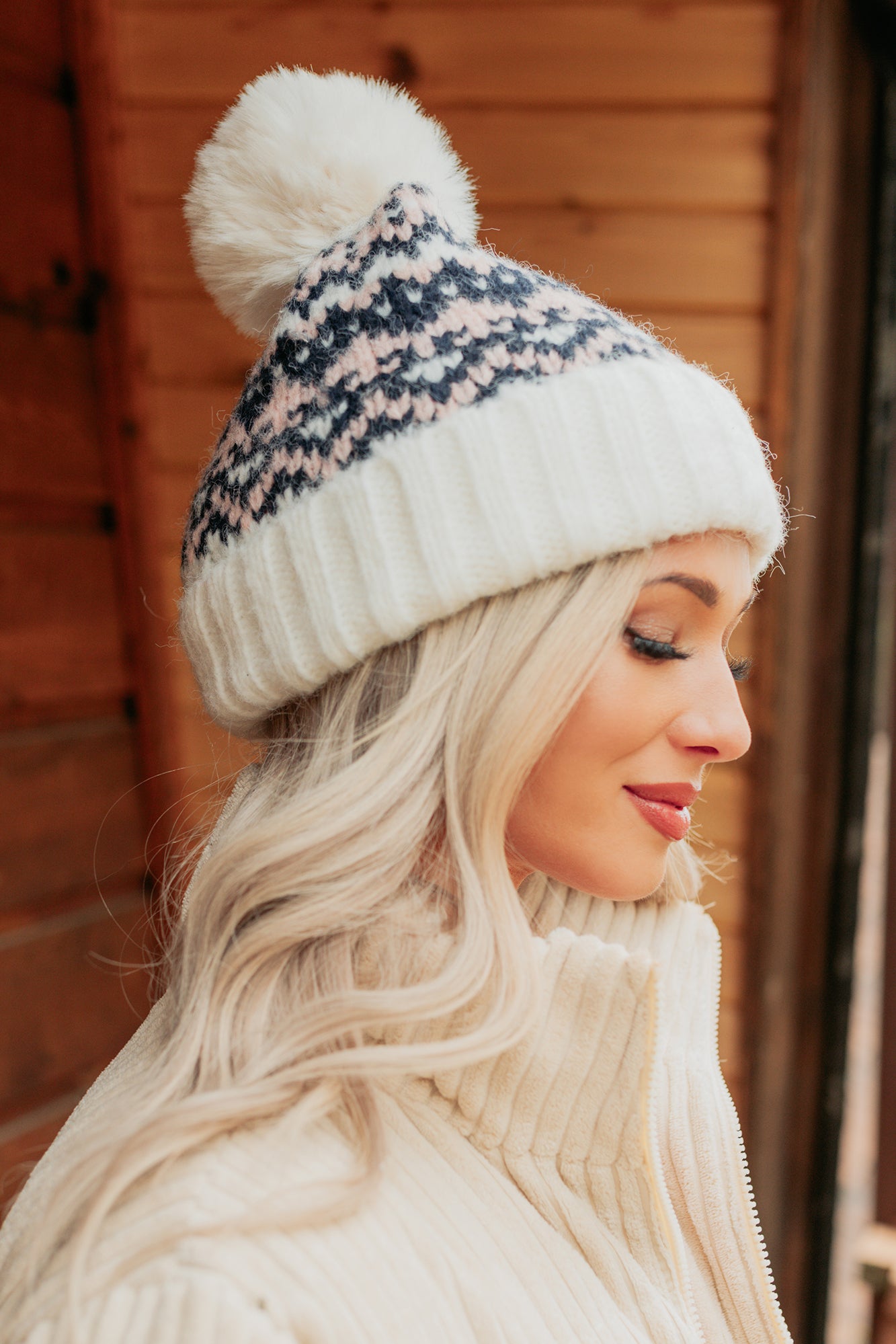 Garland Glances Pom Pom Winter Beanie (White)-The Formal Wear