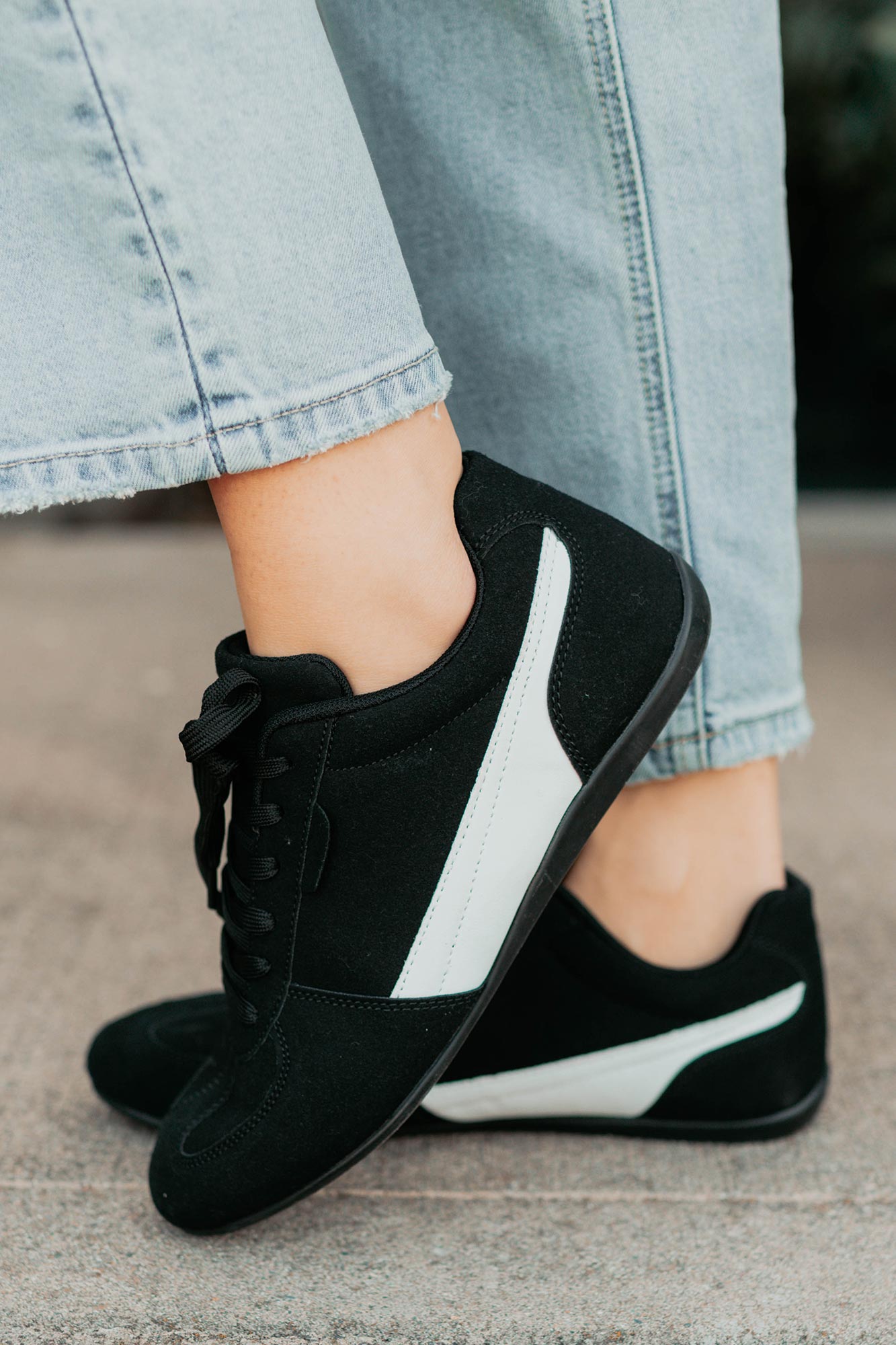 Endurance Edge Lace-Up Faux Suede Sneakers (Black)-The Formal Wear