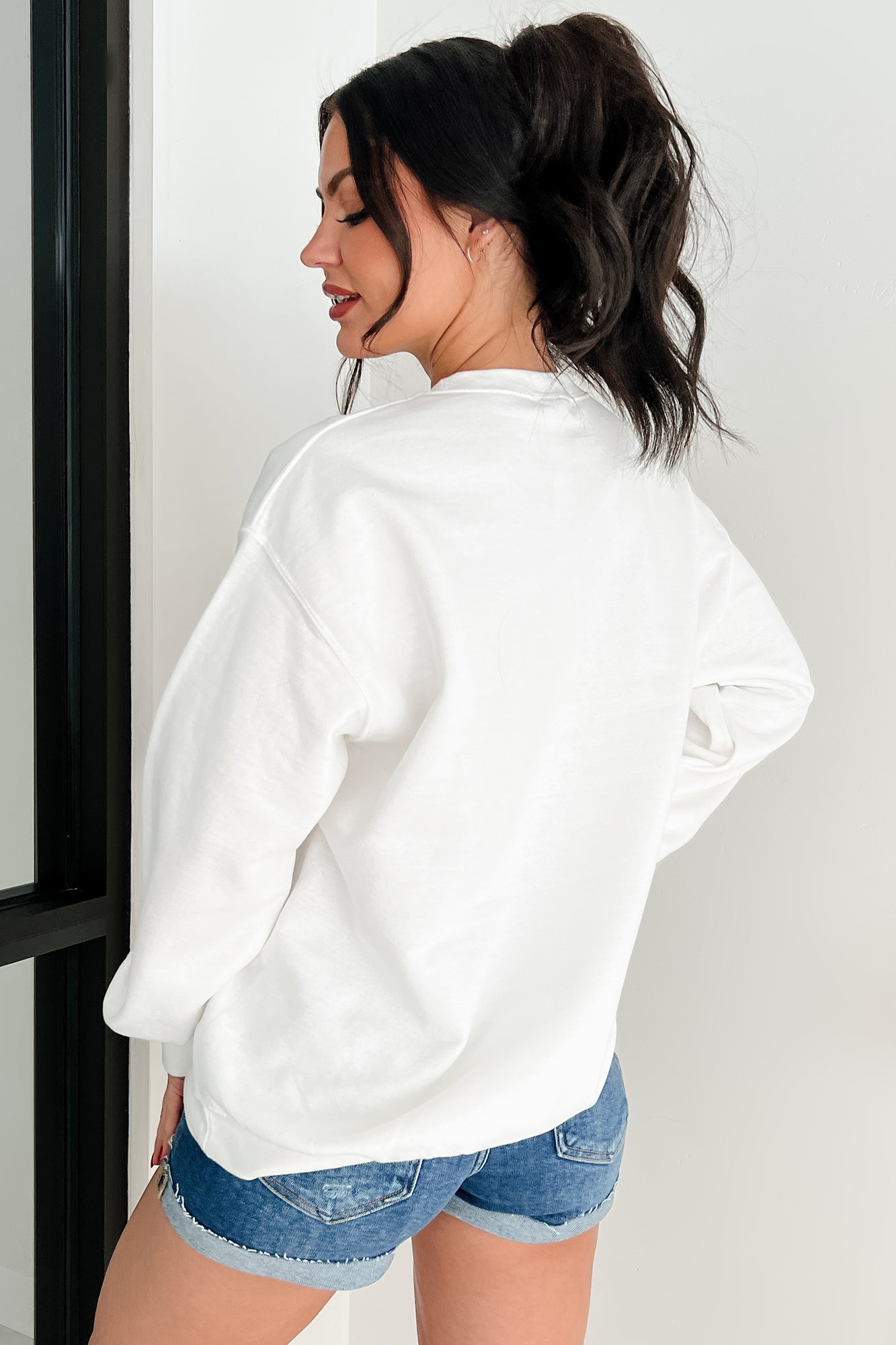 Howdy Romance Graphic Sweatshirt (White)-The Formal Wear