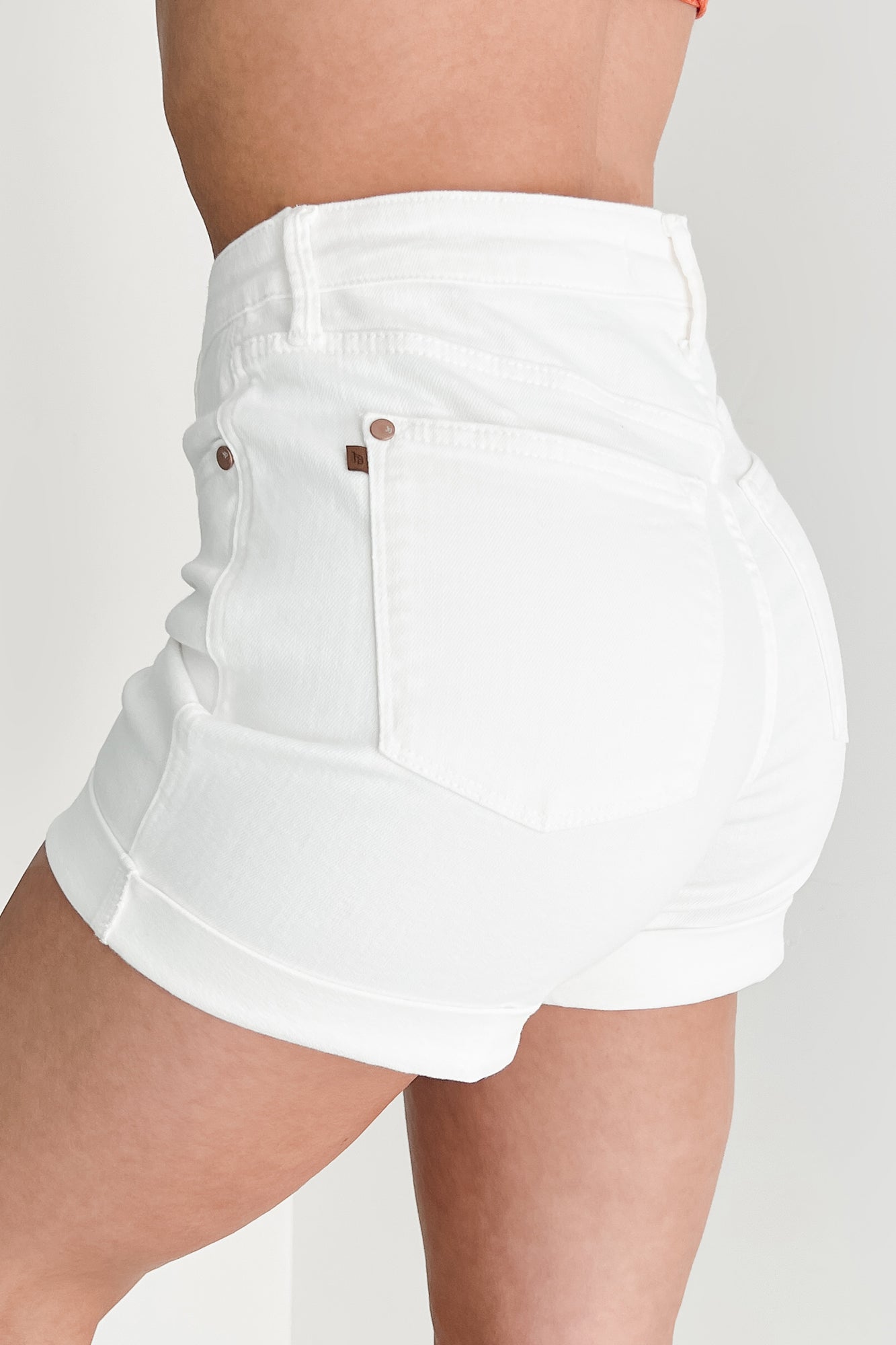 Vivian Judy Blue High Rise Cuffed Denim Shorts (White)-The Formal Wear