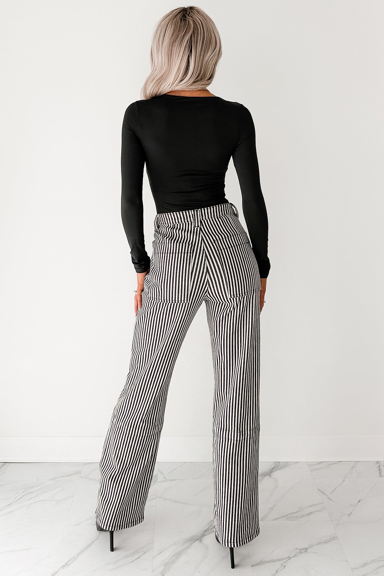 Soft Horizon Long Sleeve Scoop Neck Bodysuit (Black)-The Formal Wear