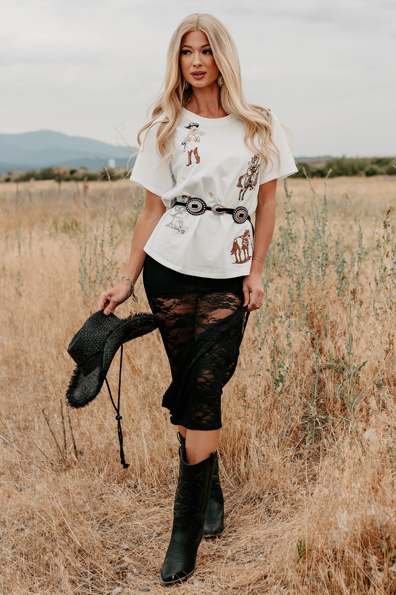 Southern Skies Embroidered Graphic Tee (Off White)-The Formal Wear