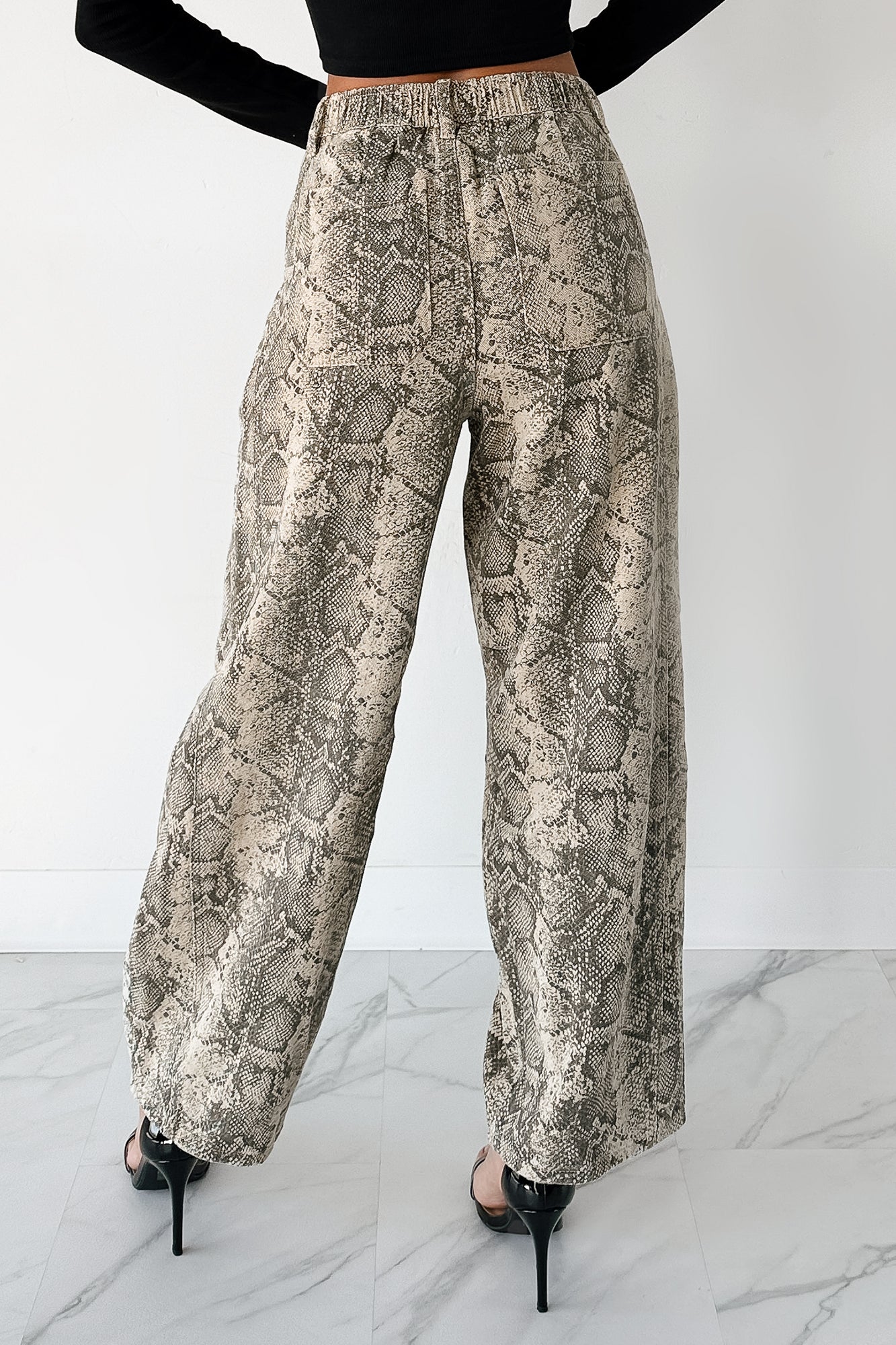 Hale Barrel Leg Very J Animal Print Jeans (Beige Snake)-The Formal Wear