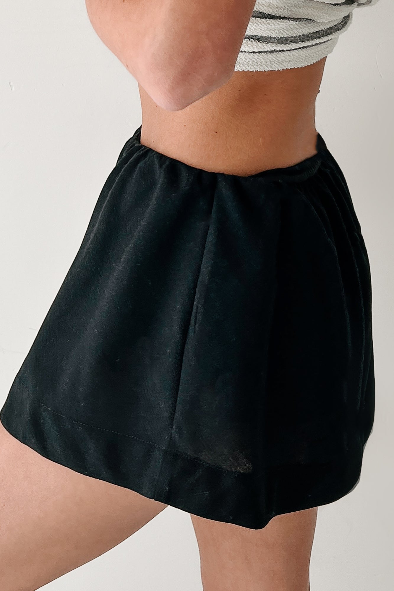 Street Style Spark Linen Mini Skirt (Black)-The Formal Wear