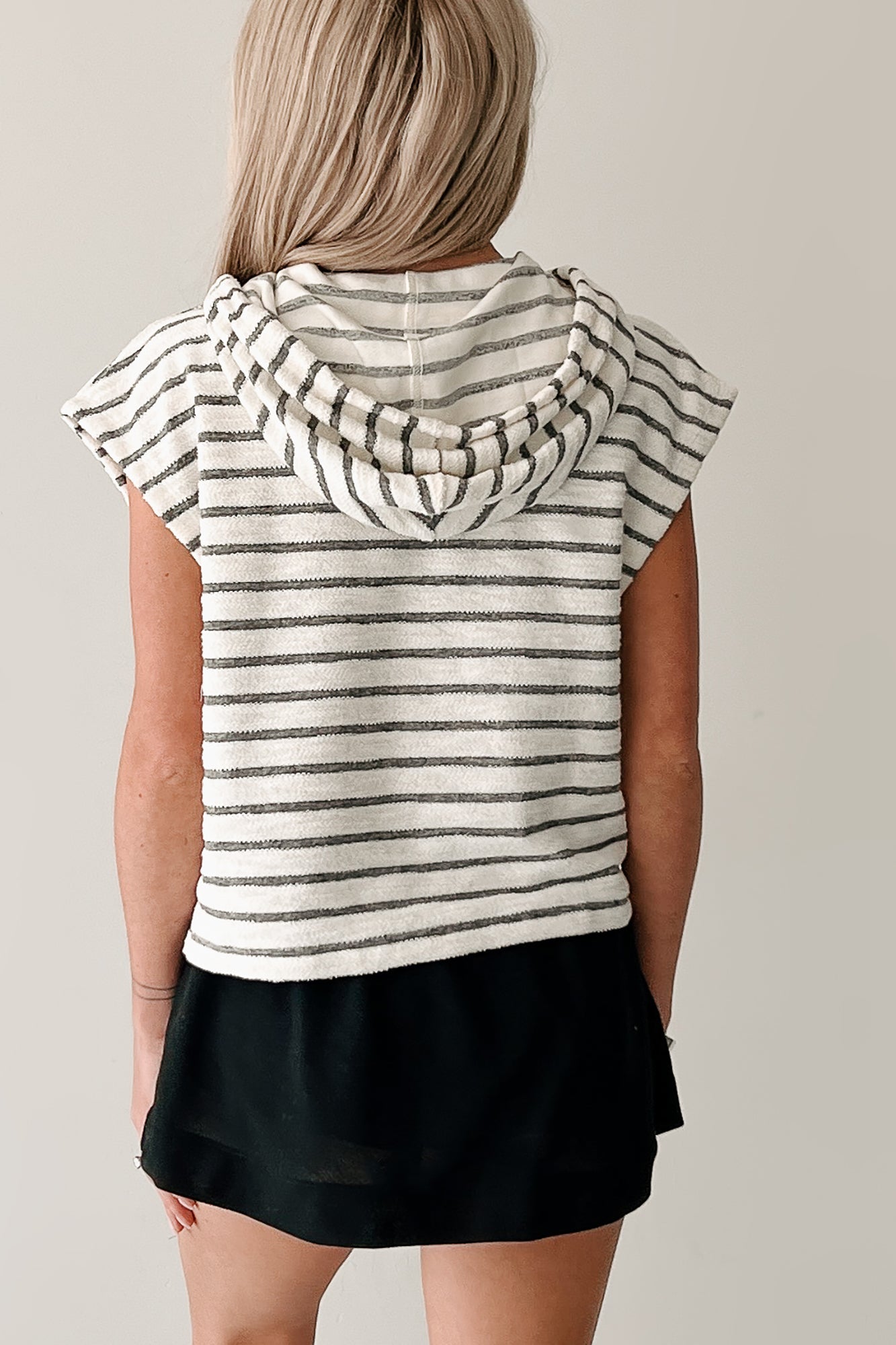 Cloud Kiss Short Sleeve Stripe Hoodie (Black/Cream)-The Formal Wear