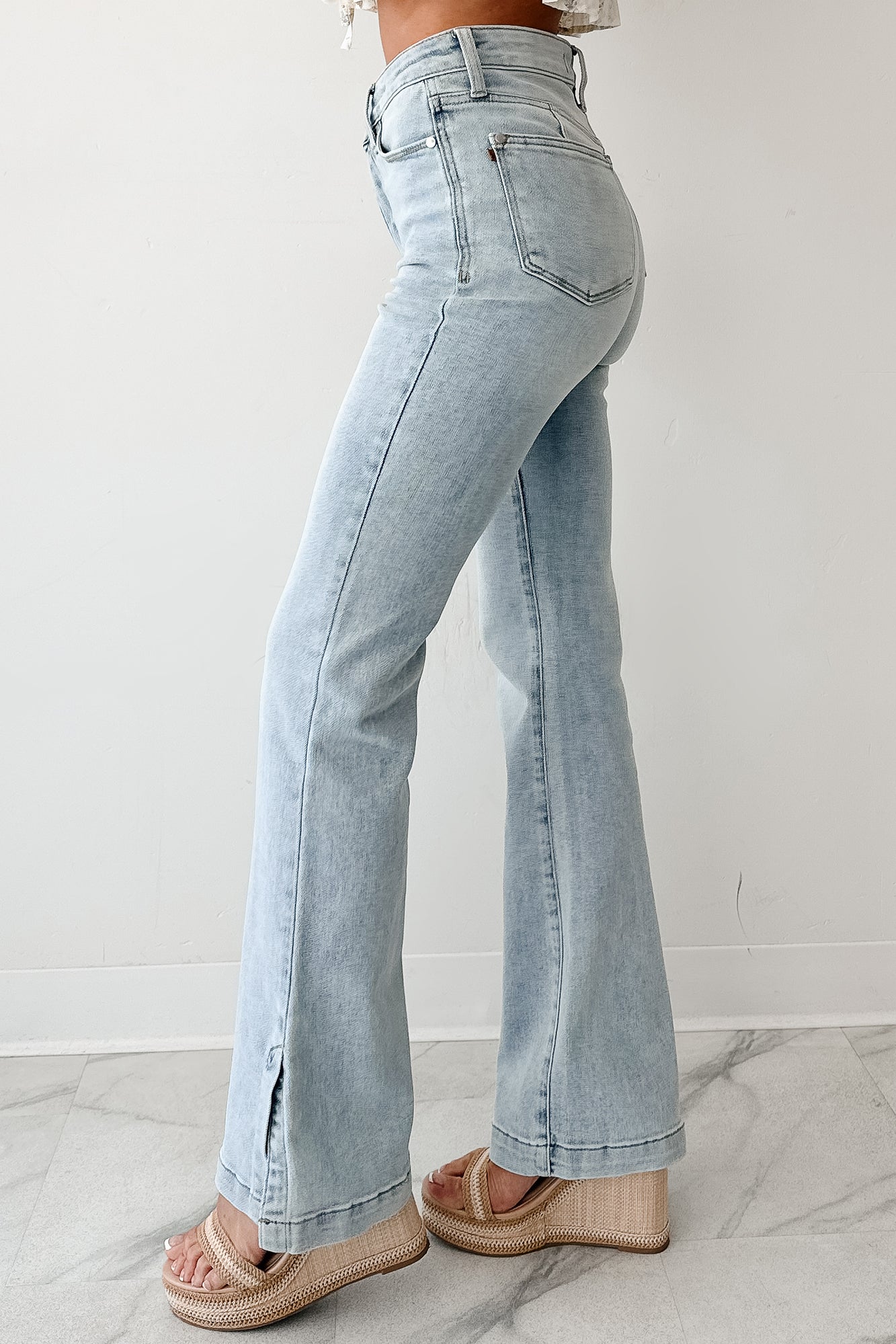 Brooke Tummy Control Bootcut Judy Blue Jeans (Light)-The Formal Wear