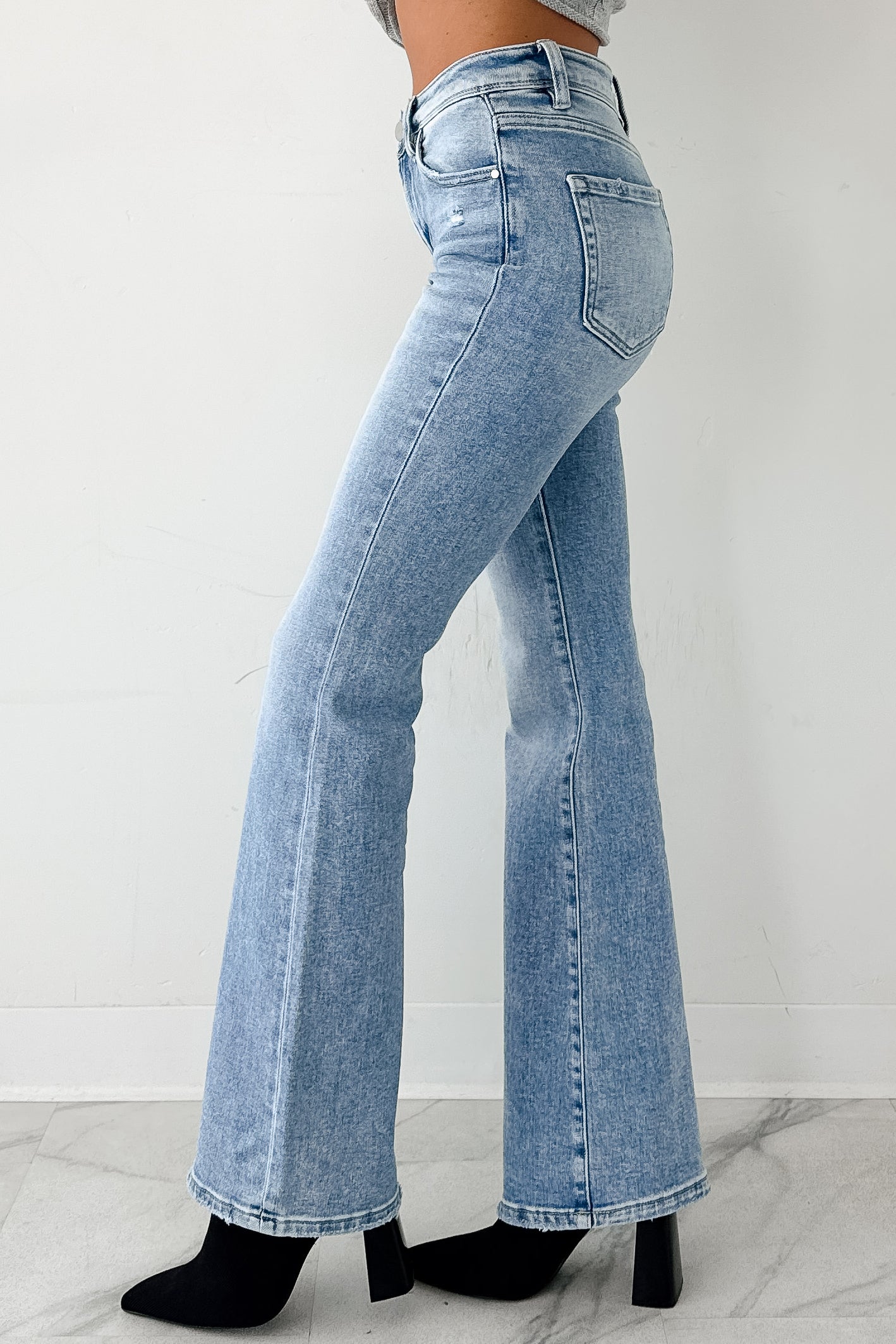 Axel High-Rise Bootcut Risen Jeans (Light)-The Formal Wear