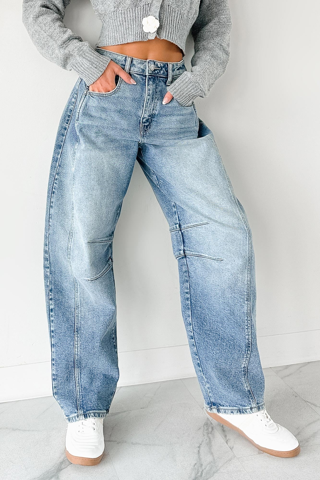 Ardin Mid Rise Barrel Cello Jeans (Medium)-The Formal Wear