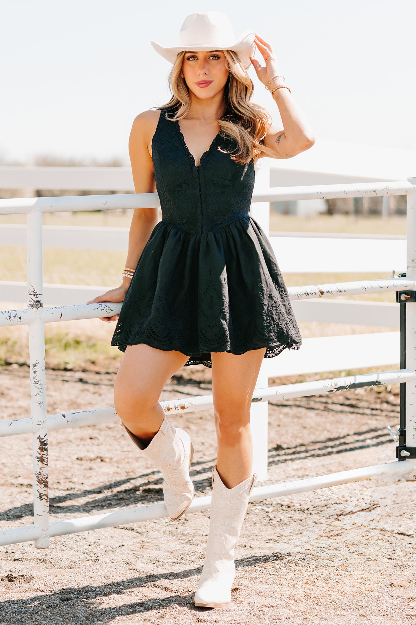 Scene Stealer Sleeveless Lace Mini Dress (Black)-The Formal Wear