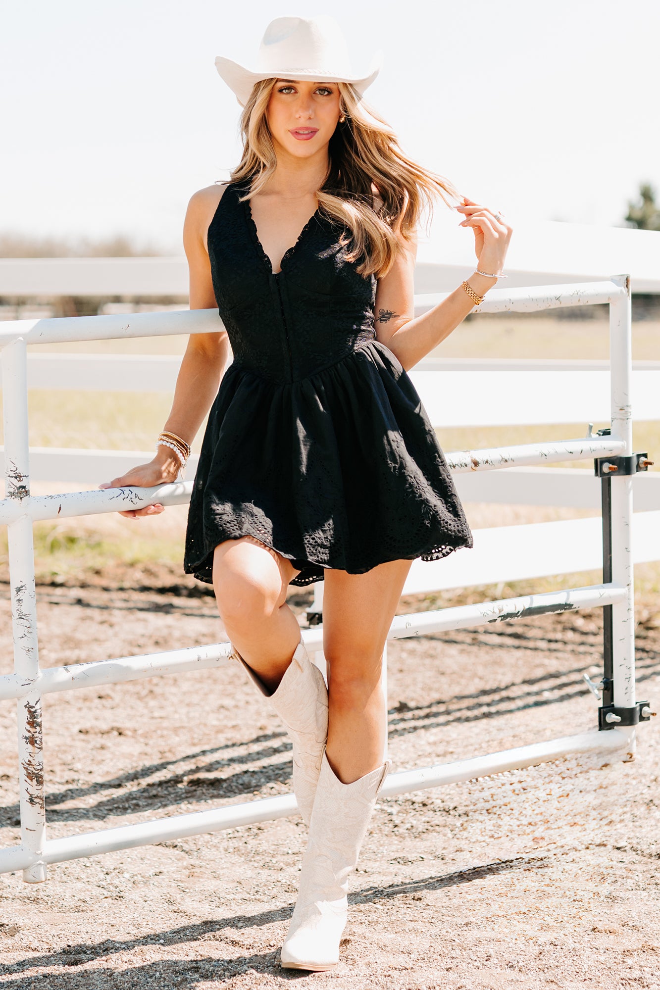 Scene Stealer Sleeveless Lace Mini Dress (Black)-The Formal Wear