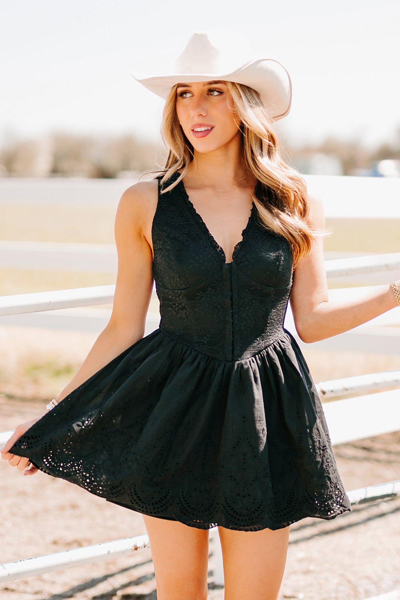 Scene Stealer Sleeveless Lace Mini Dress (Black)-The Formal Wear