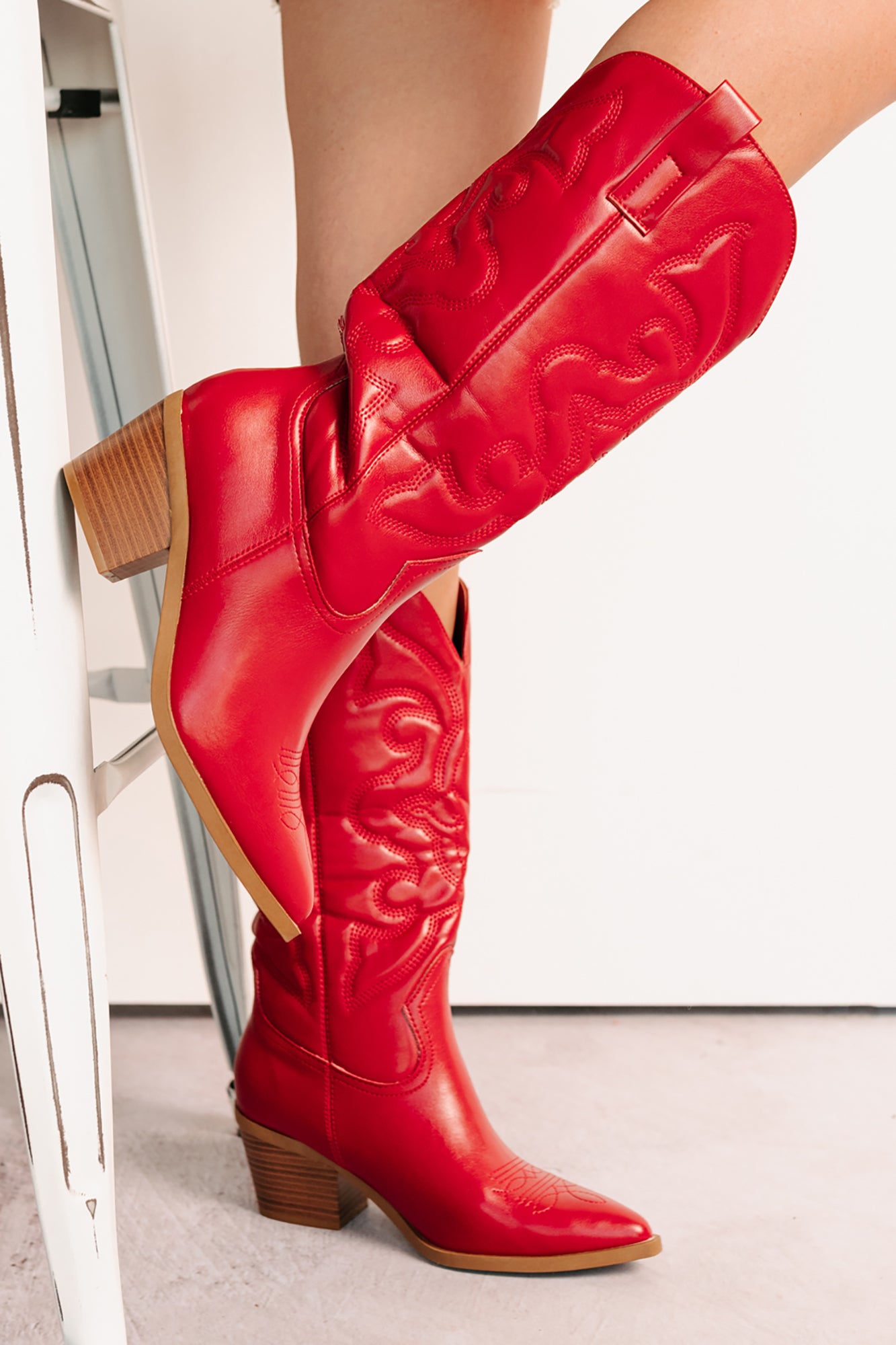Cowgirl Glow Pointed Toe Western Boots (Red)-The Formal Wear