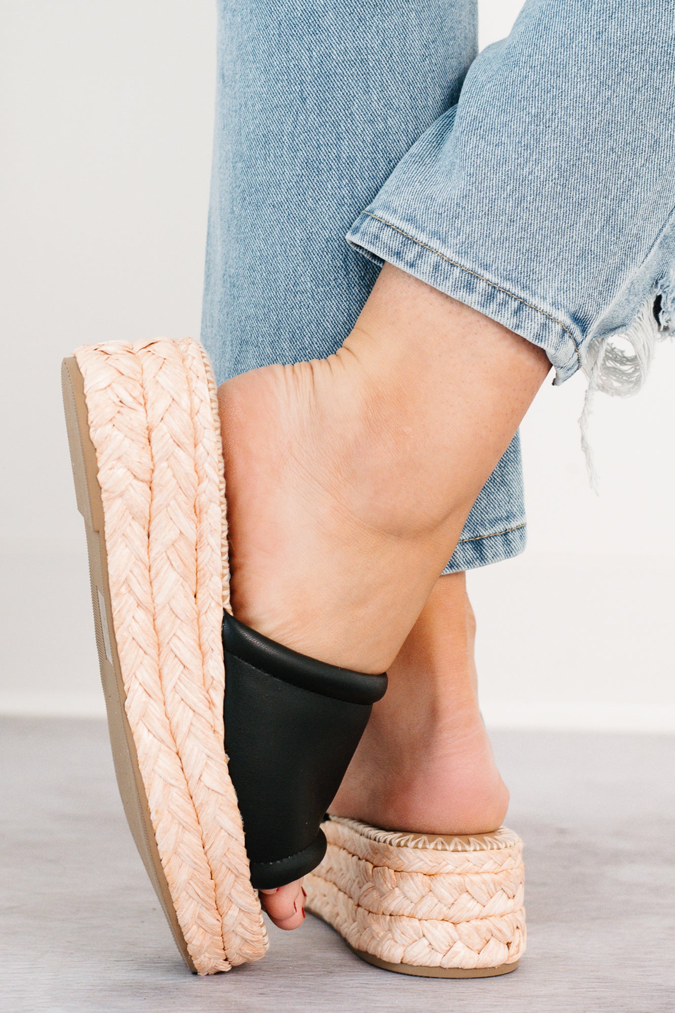 Cocktail Energy Platform Sandals (Black)-The Formal Wear