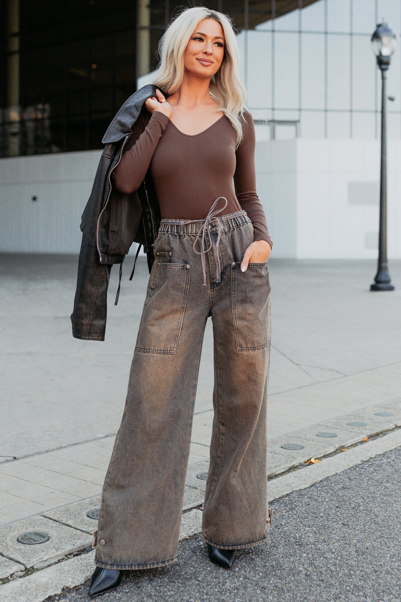 Hattie Wide Leg Washed Very J Jeans (Brown)-The Formal Wear