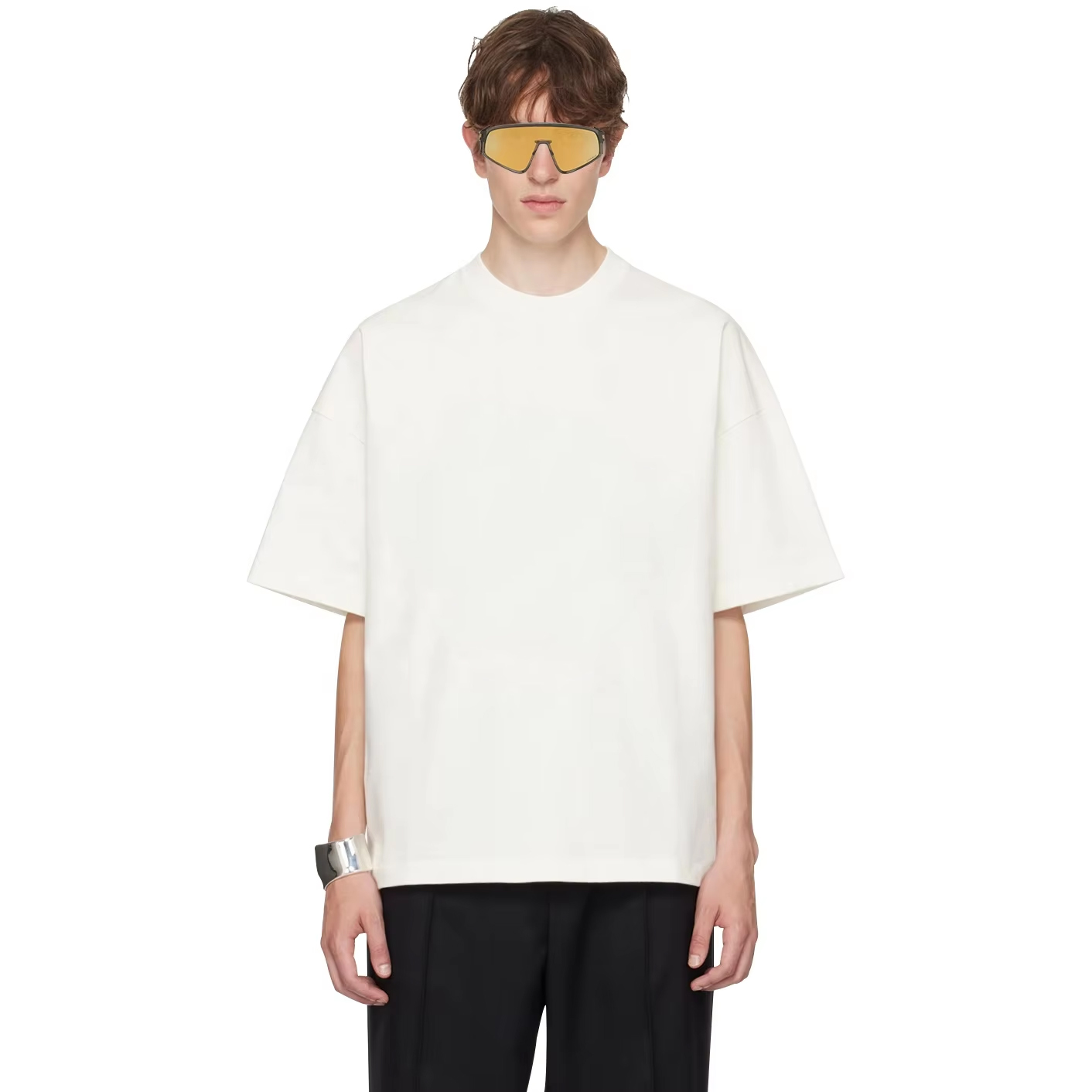 Charlo Graphic Oversized Tee – Bold Streetwear Statement