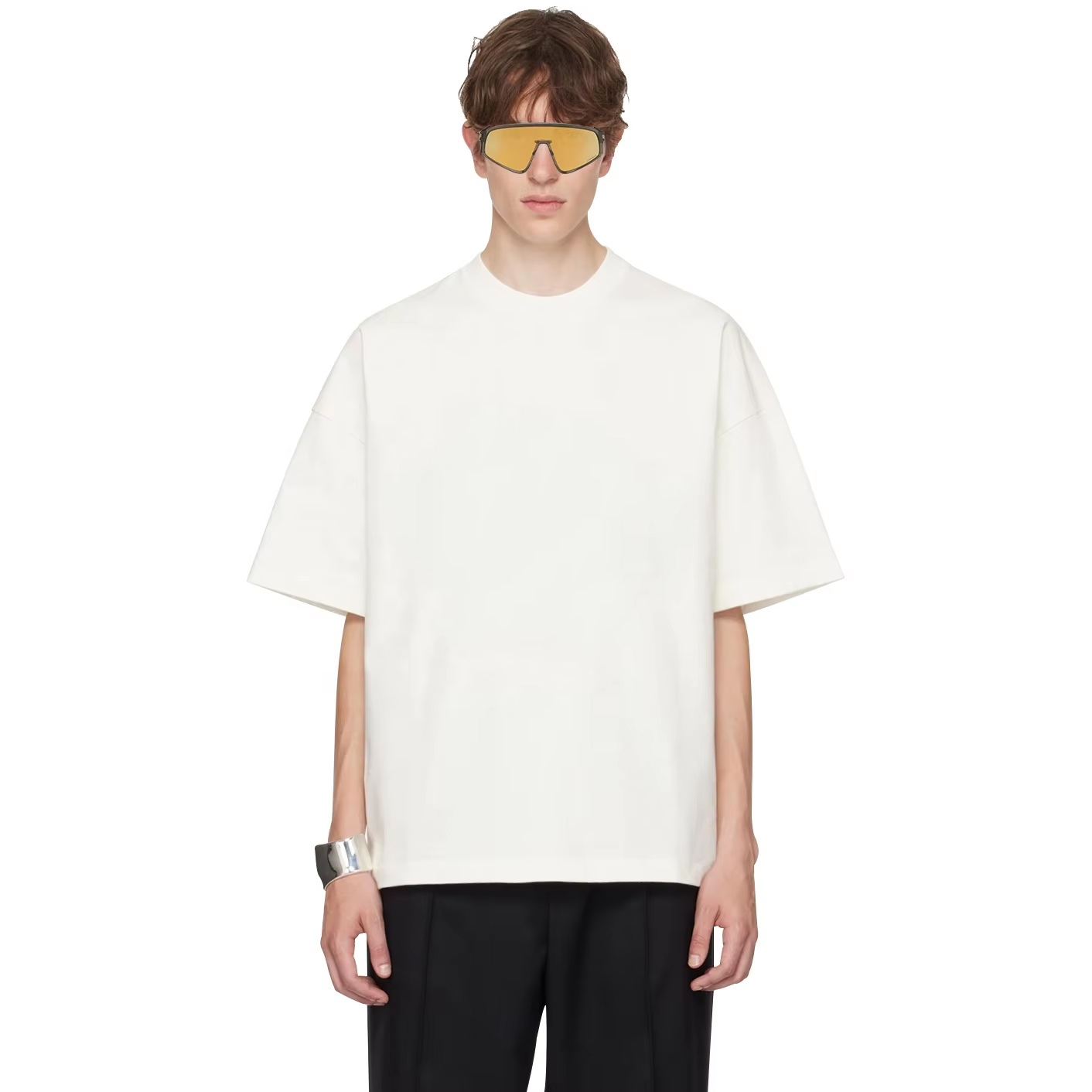 Charlo Graphic Oversized Tee – Bold Streetwear Statement