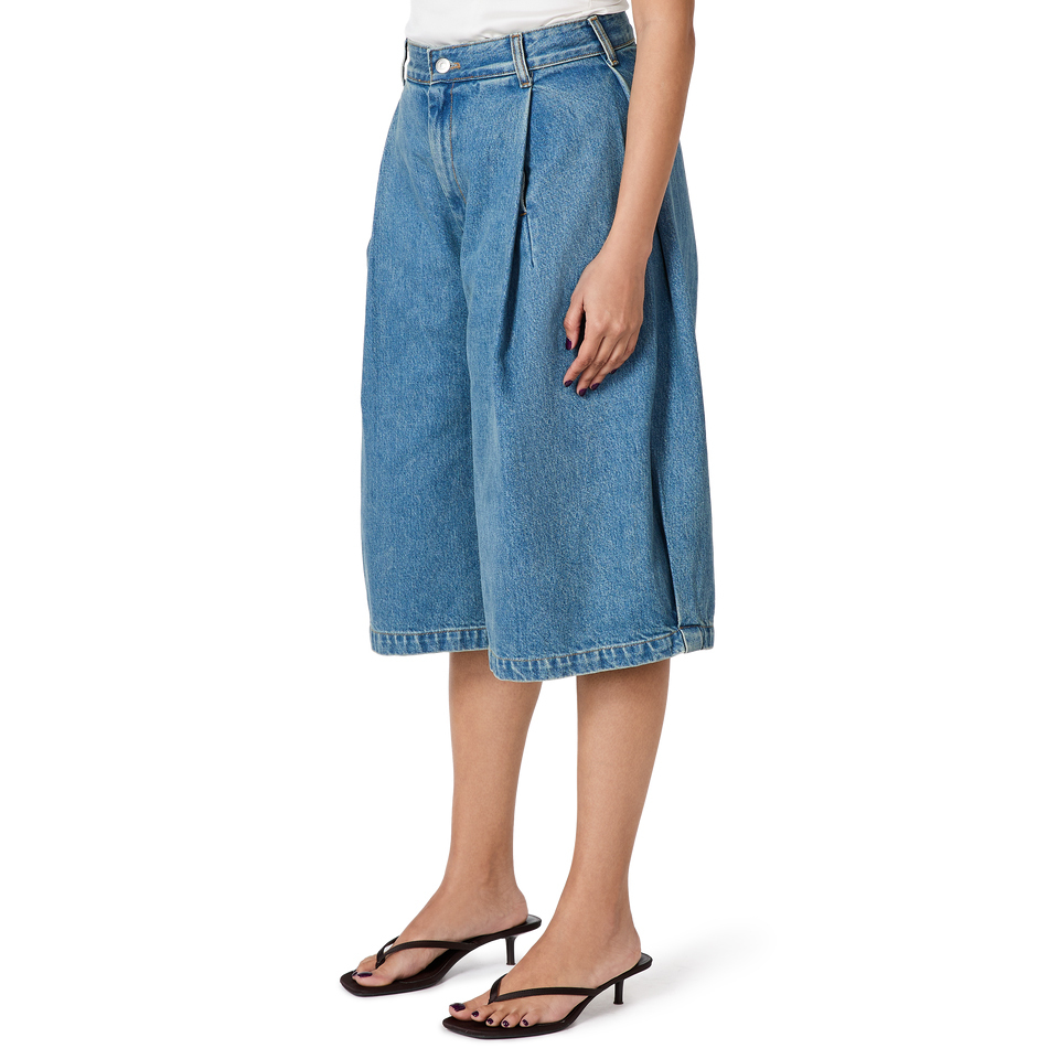Wide Leg Denim Shorts – Relaxed Vintage Style