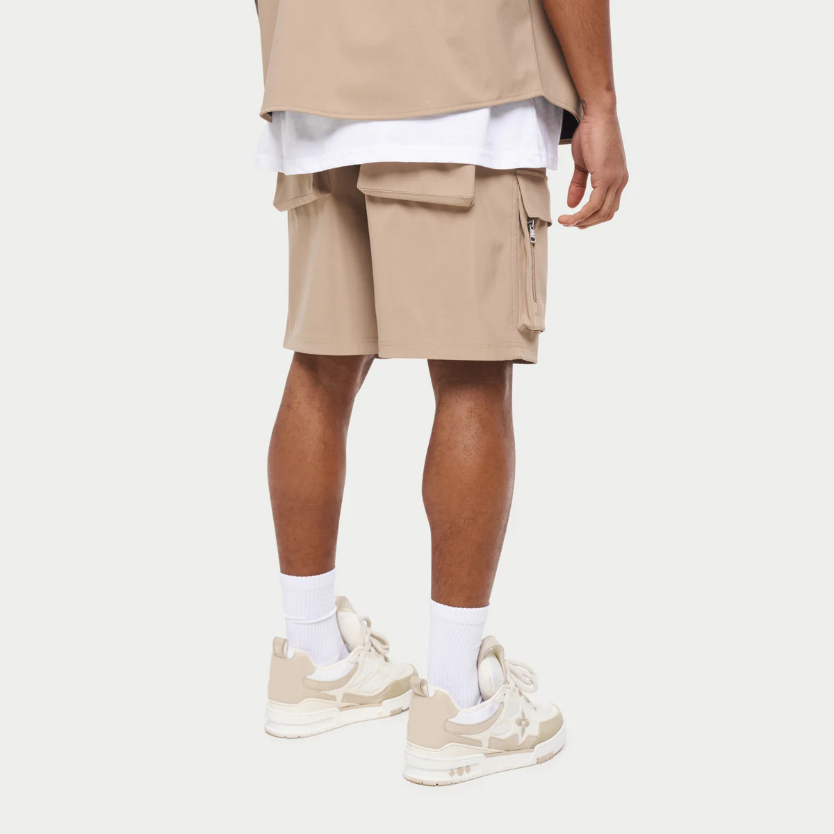 Custom Cargo Shorts with Utility Pockets – Functional Streetwear Design, Adjustable Waist, OEM/ODM (MOQ 50)