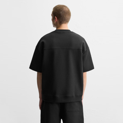 Minimalist Oversized Black T-Shirt – Streetwear Essential