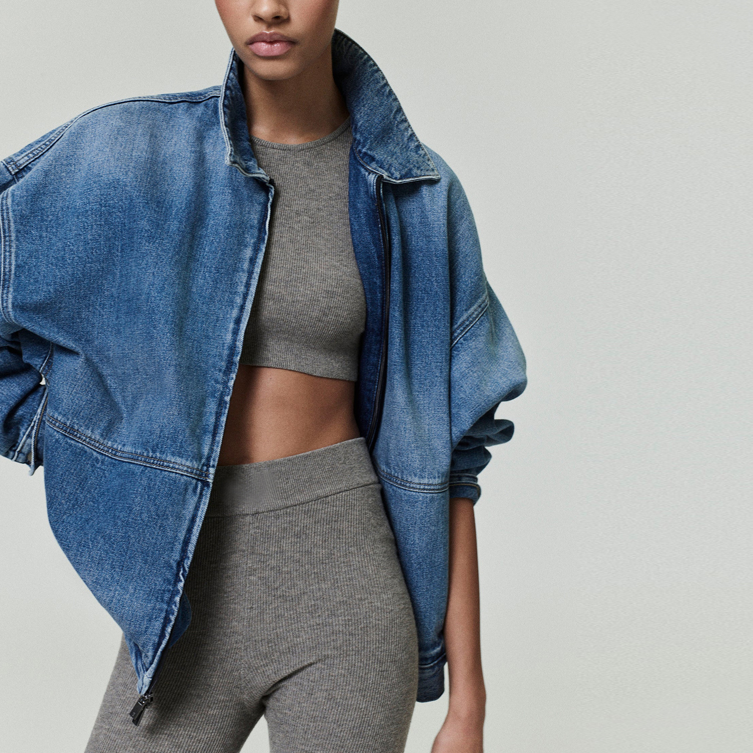 Charlo Fashion Vintage Denim Jacket – Relaxed Fit & Timeless Style