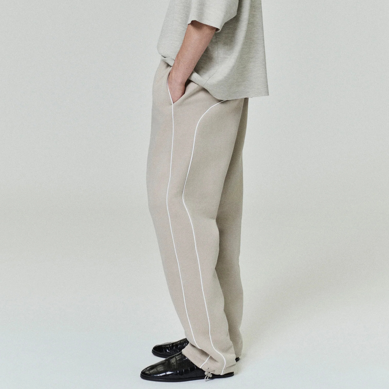 Premium Custom Streetwear Sweatpants – Relaxed Fit & Logo Ready