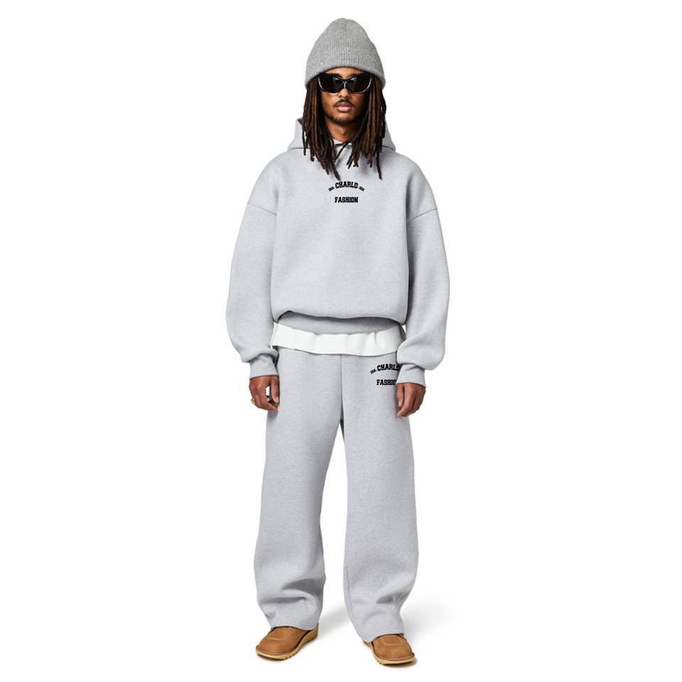 Luxury Oversized Streetwear Tracksuit – Custom Logo Hoodie & Sweatpants Set
