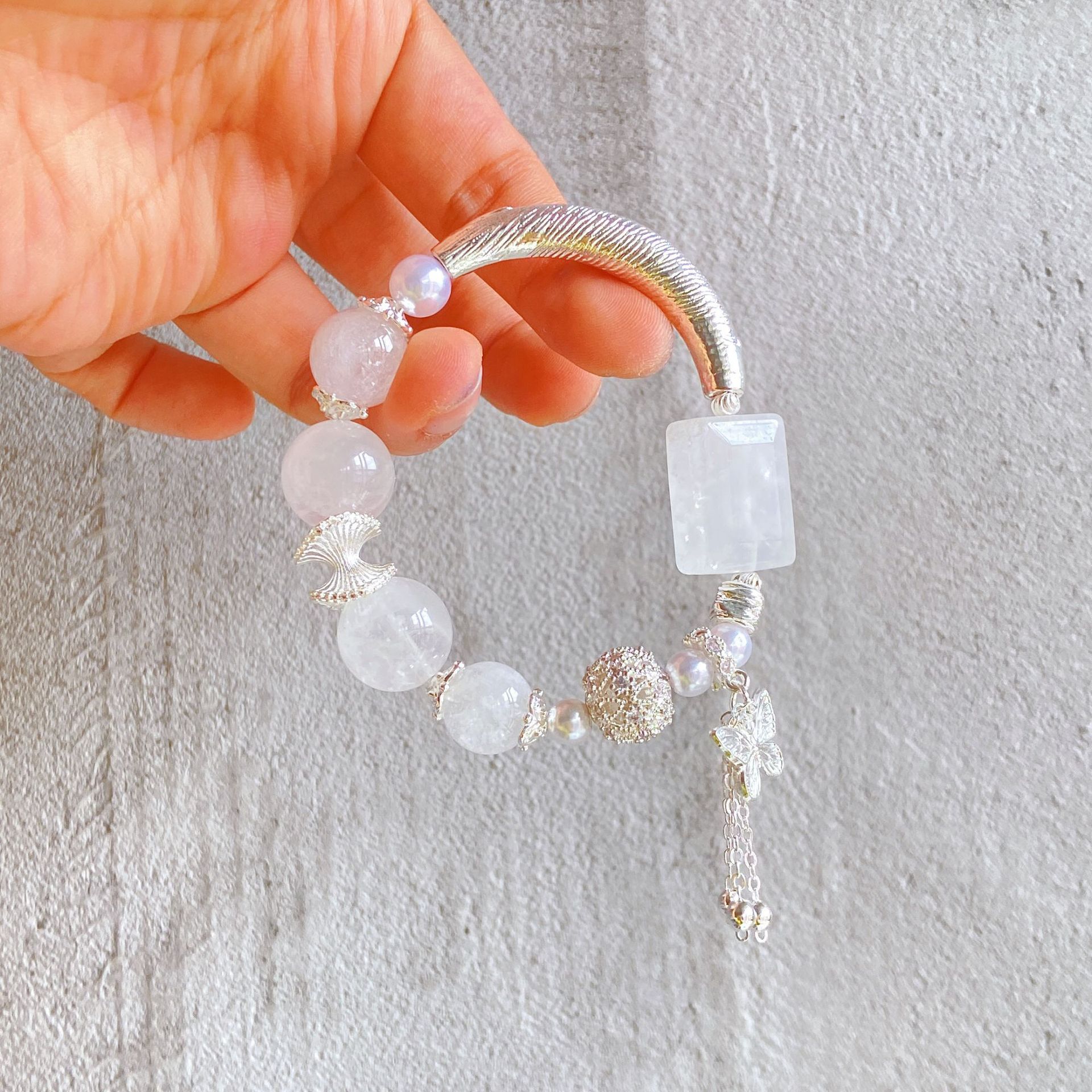 Natural white crystal white ghost no event card wedding dress white half bracelet